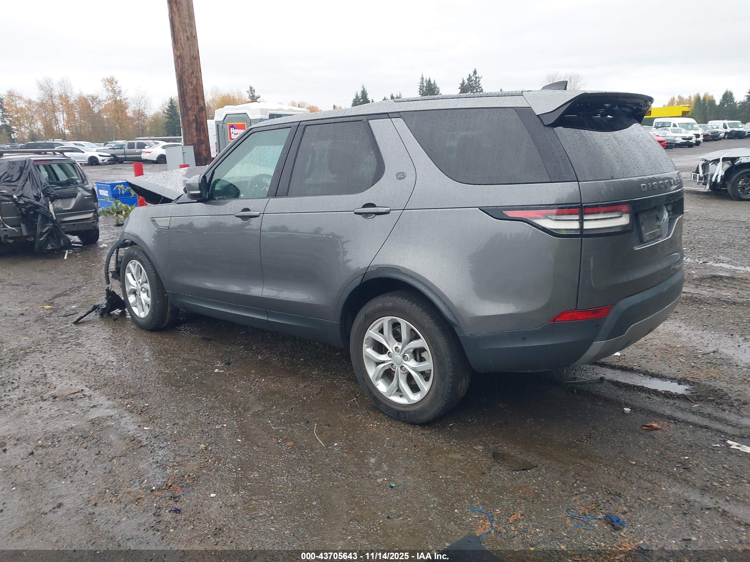 LAND ROVER image 3