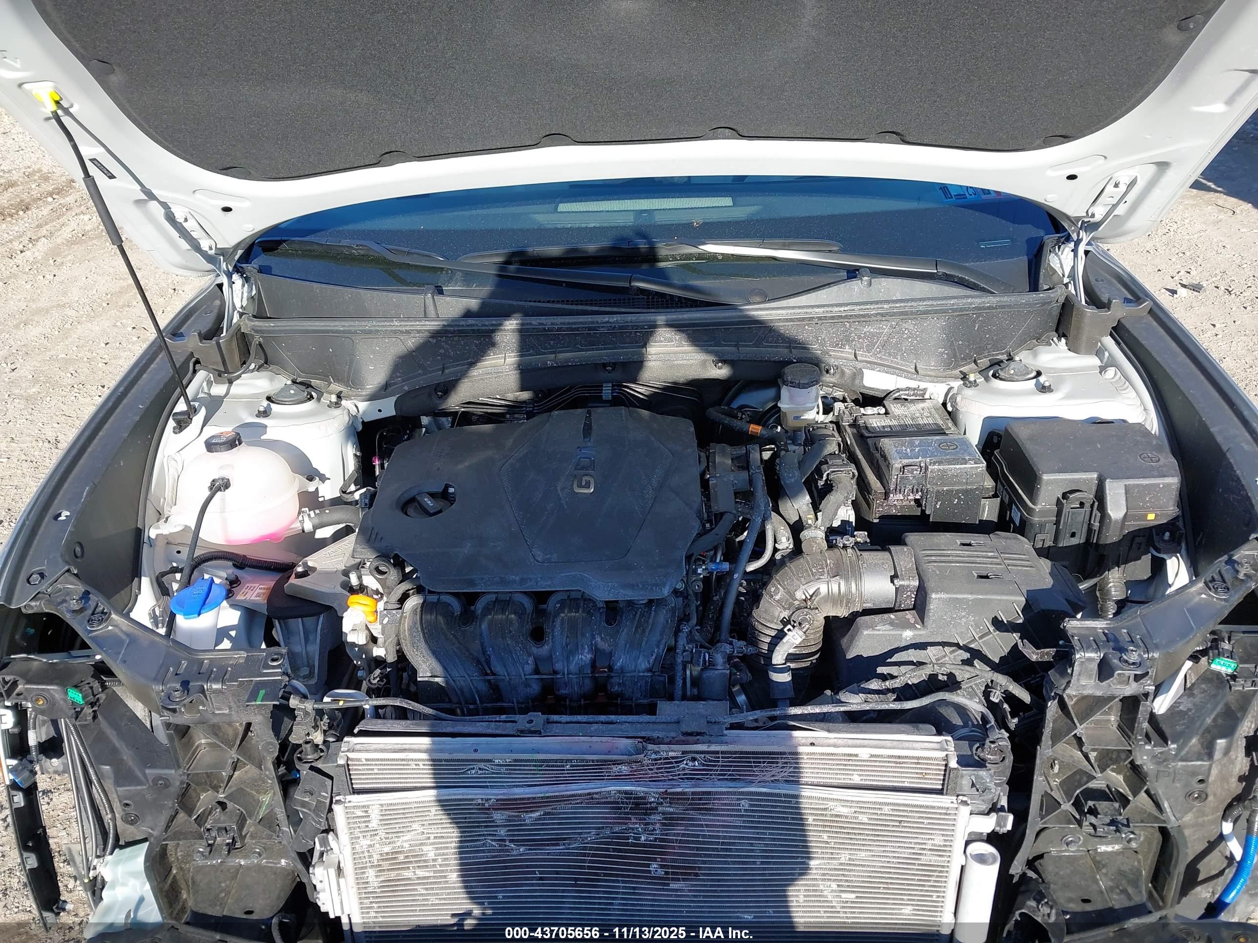 HYUNDAI TUCSON image 10