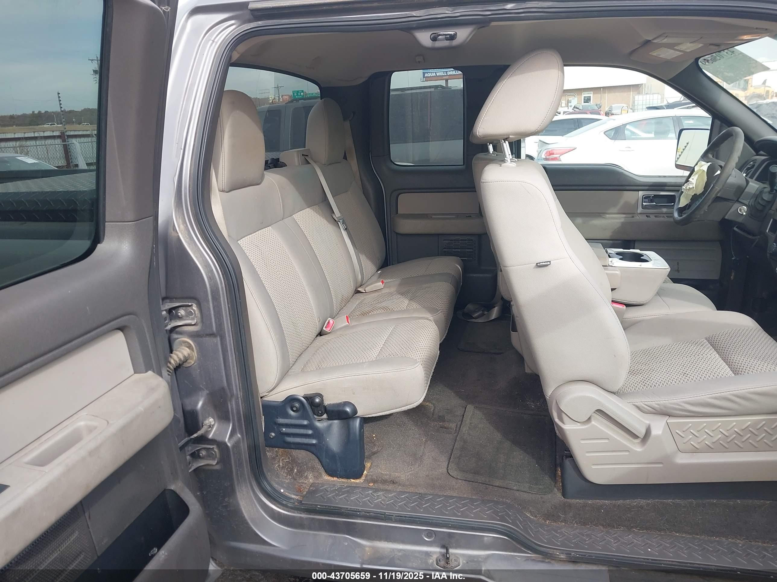 FORD F-150 image 8
