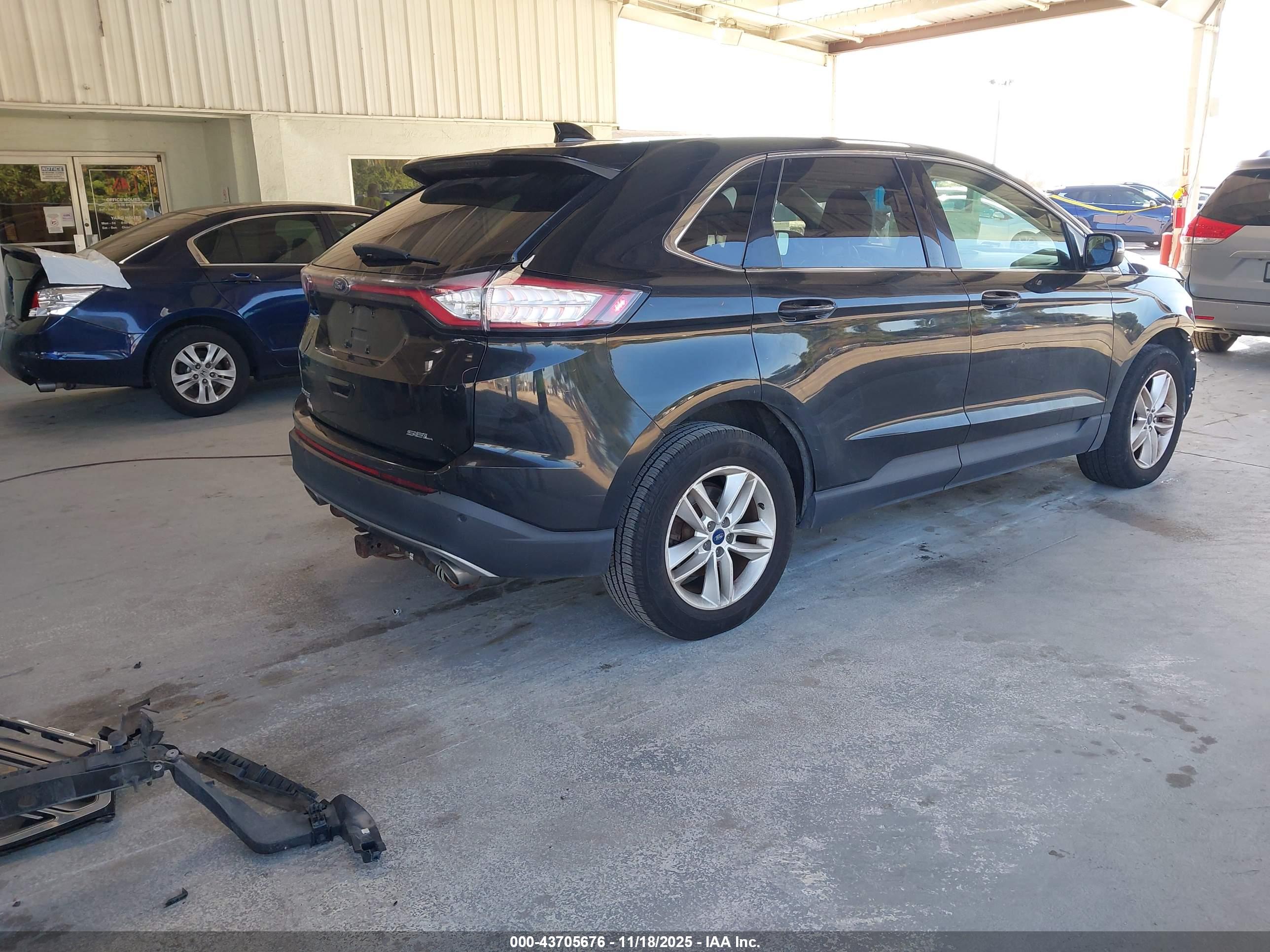 FORD EDGE image 4