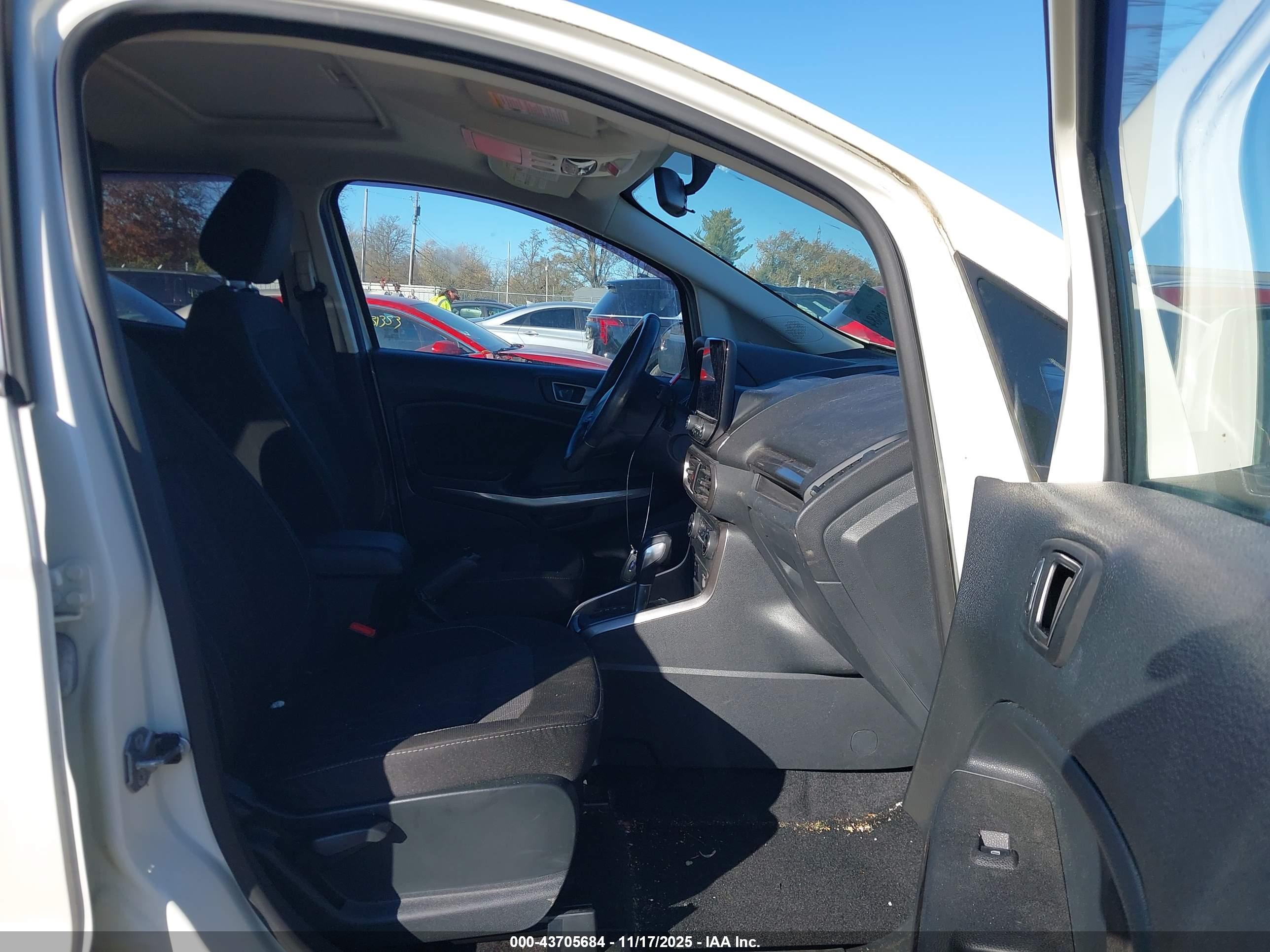 FORD ECOSPORT image 5