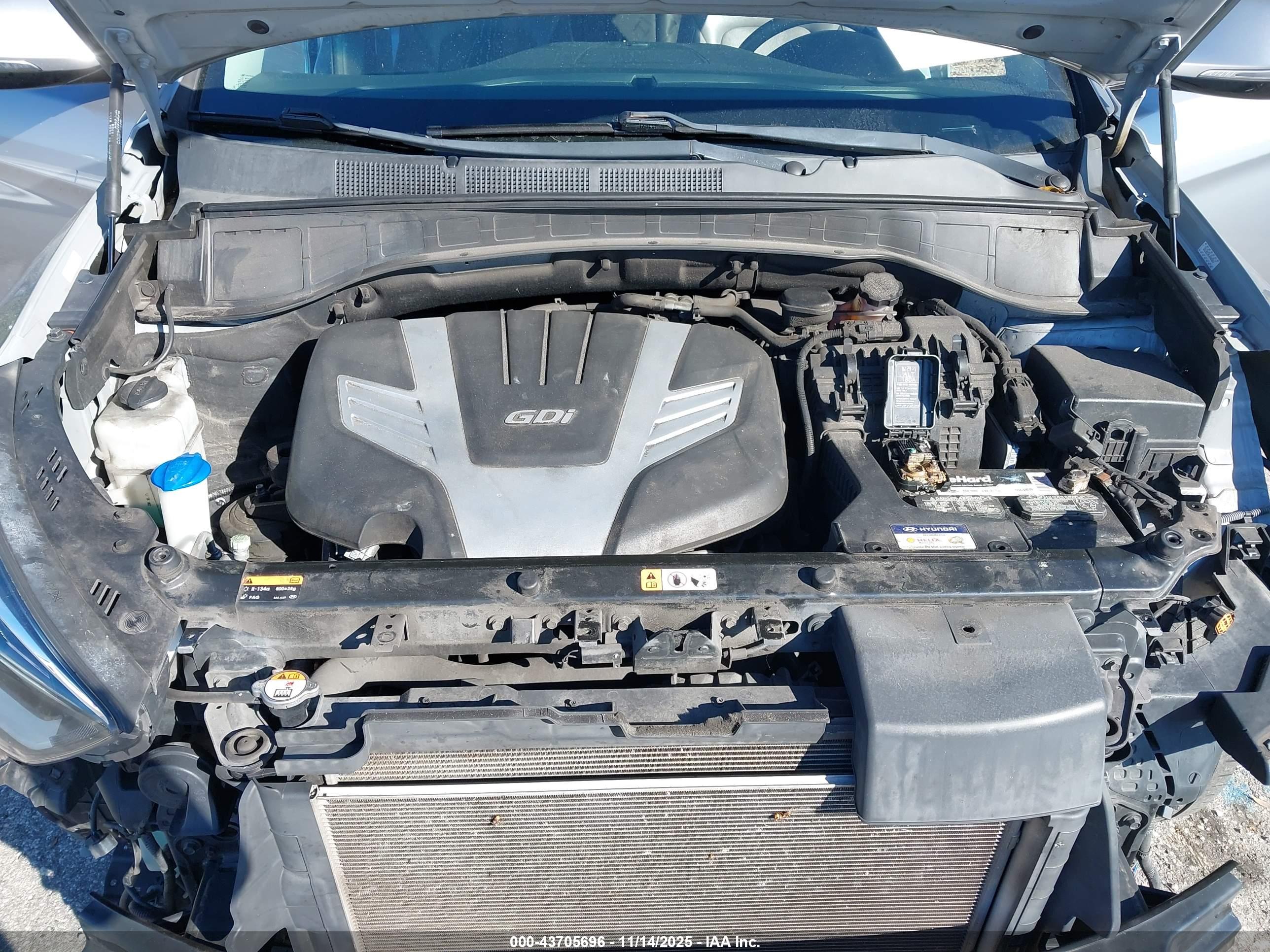 HYUNDAI SANTA image 10