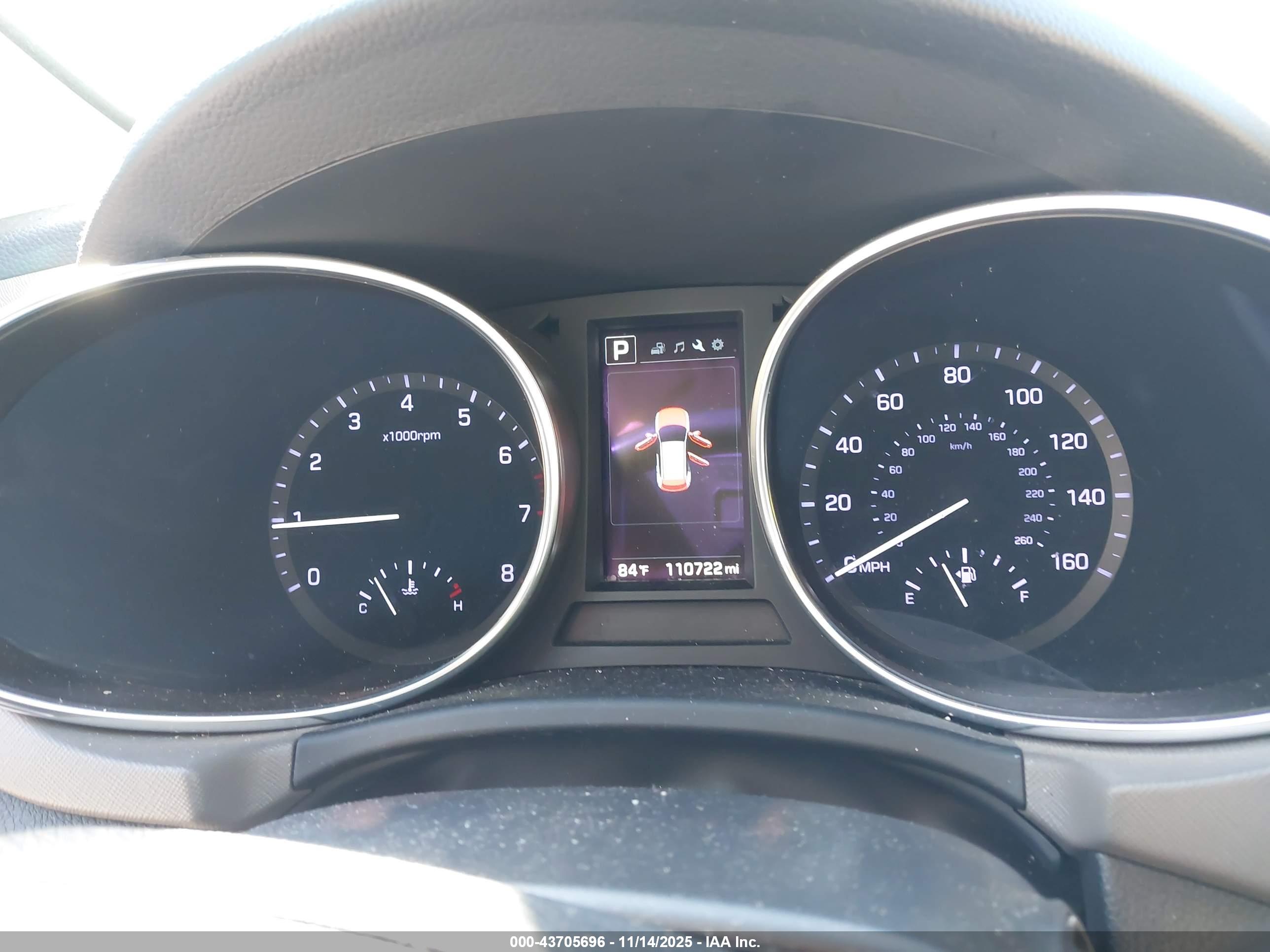 HYUNDAI SANTA image 7