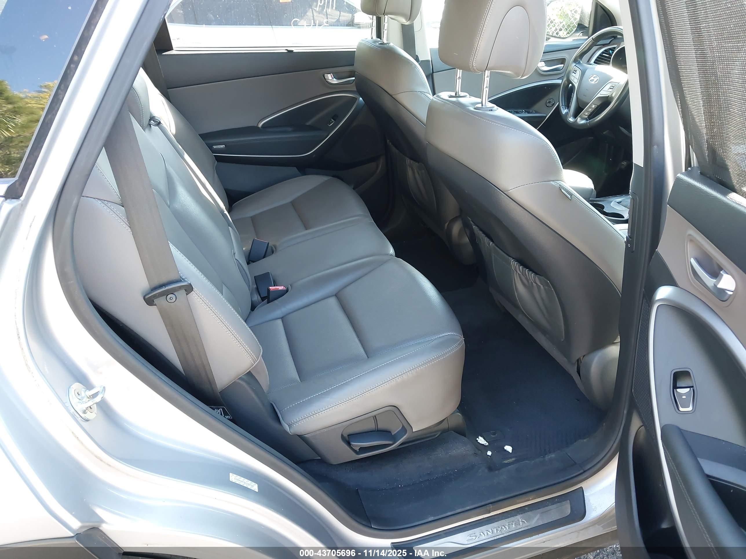 HYUNDAI SANTA image 8