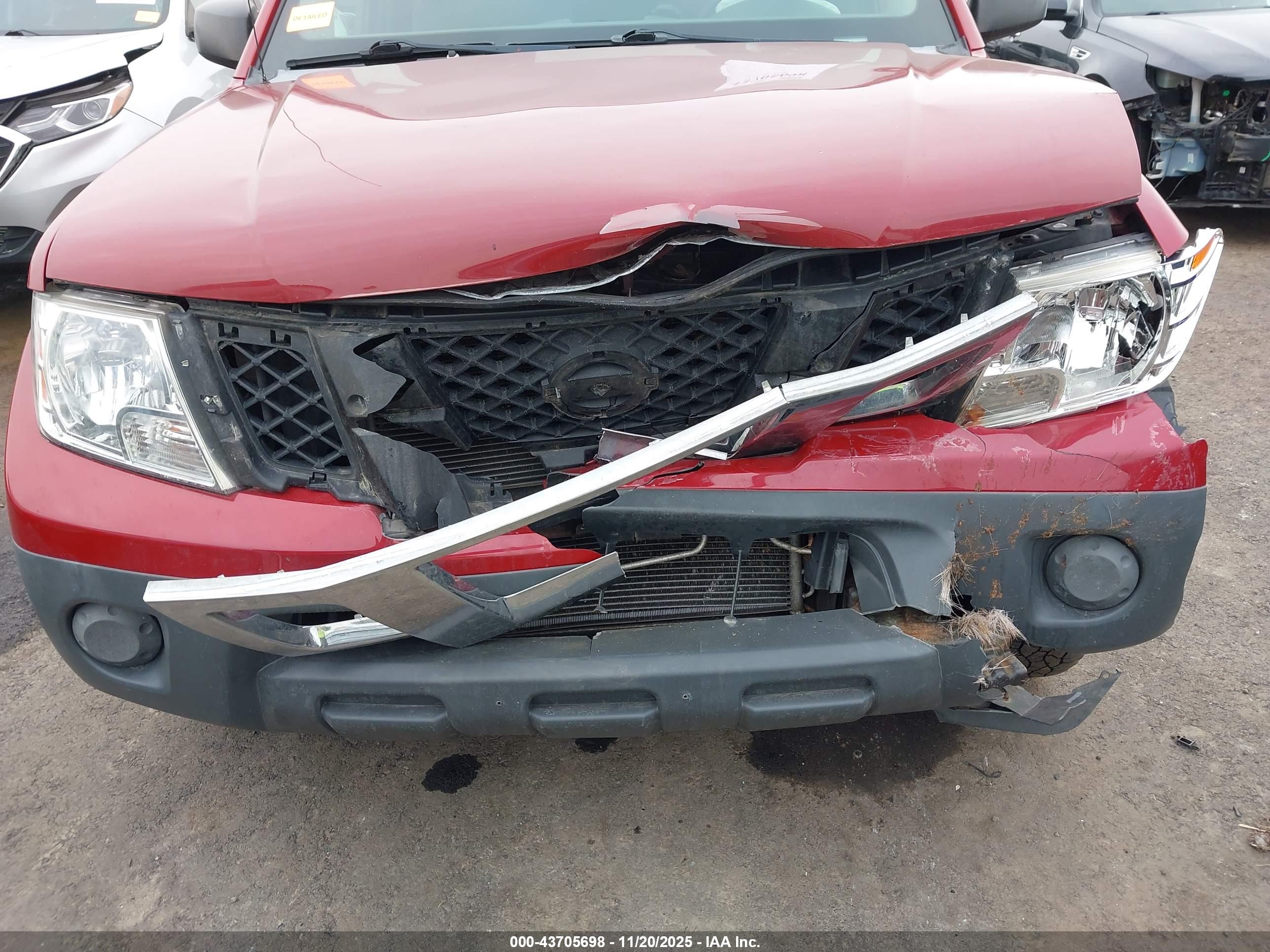 NISSAN FRONTIER image 6