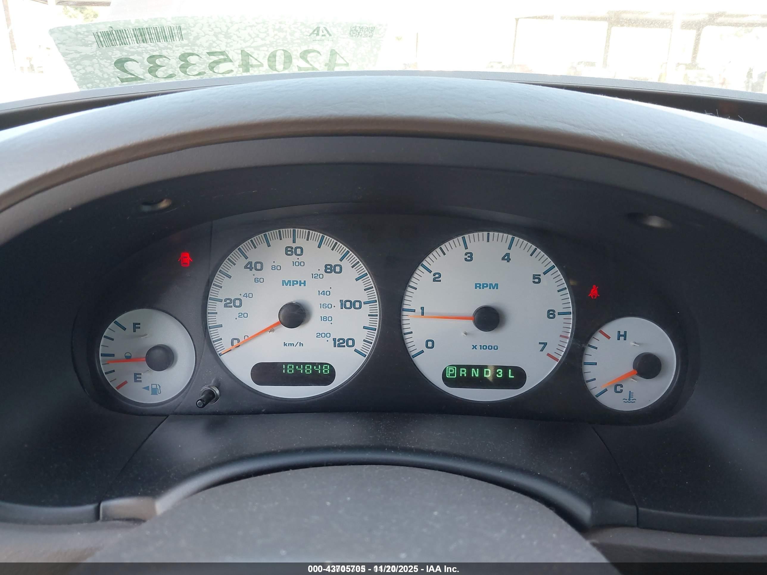 CHRYSLER TOWN image 7