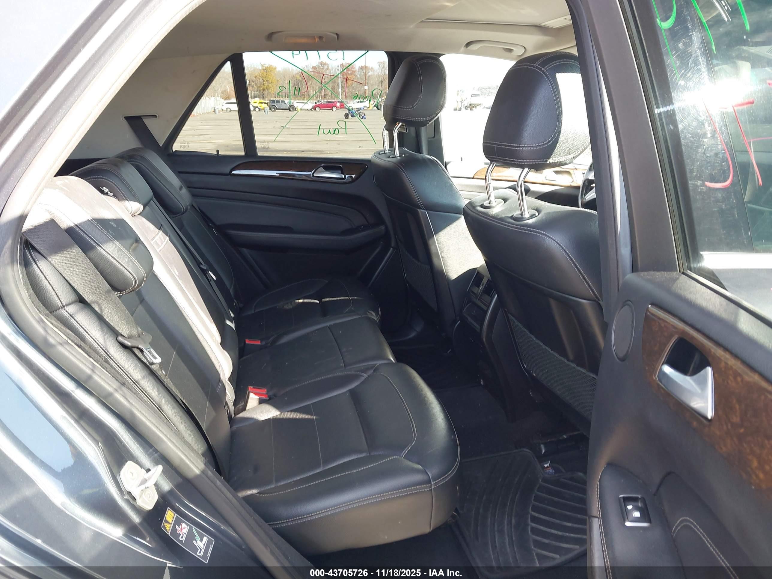 MERCEDES-BENZ ML image 8