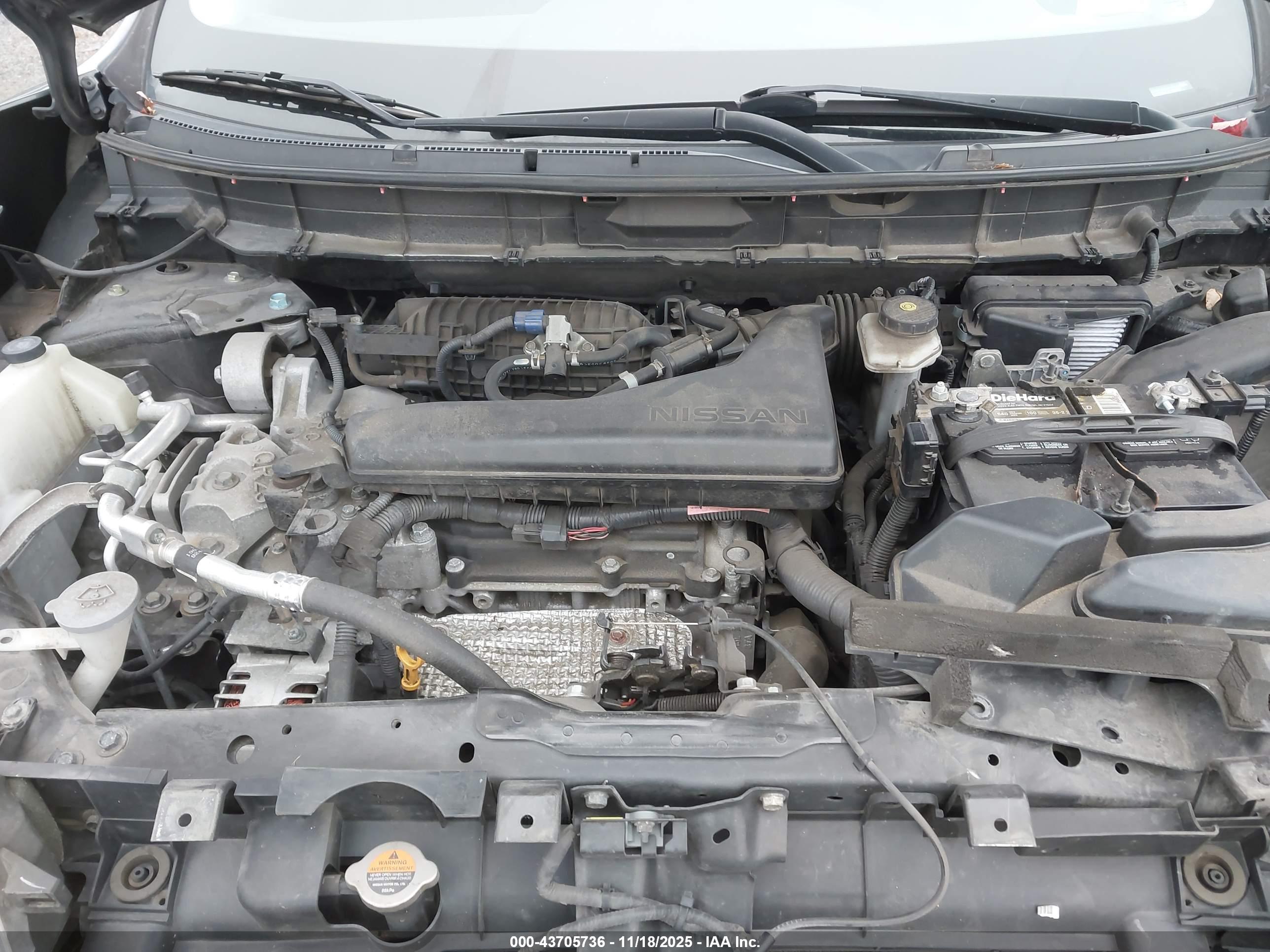 NISSAN ROGUE image 10