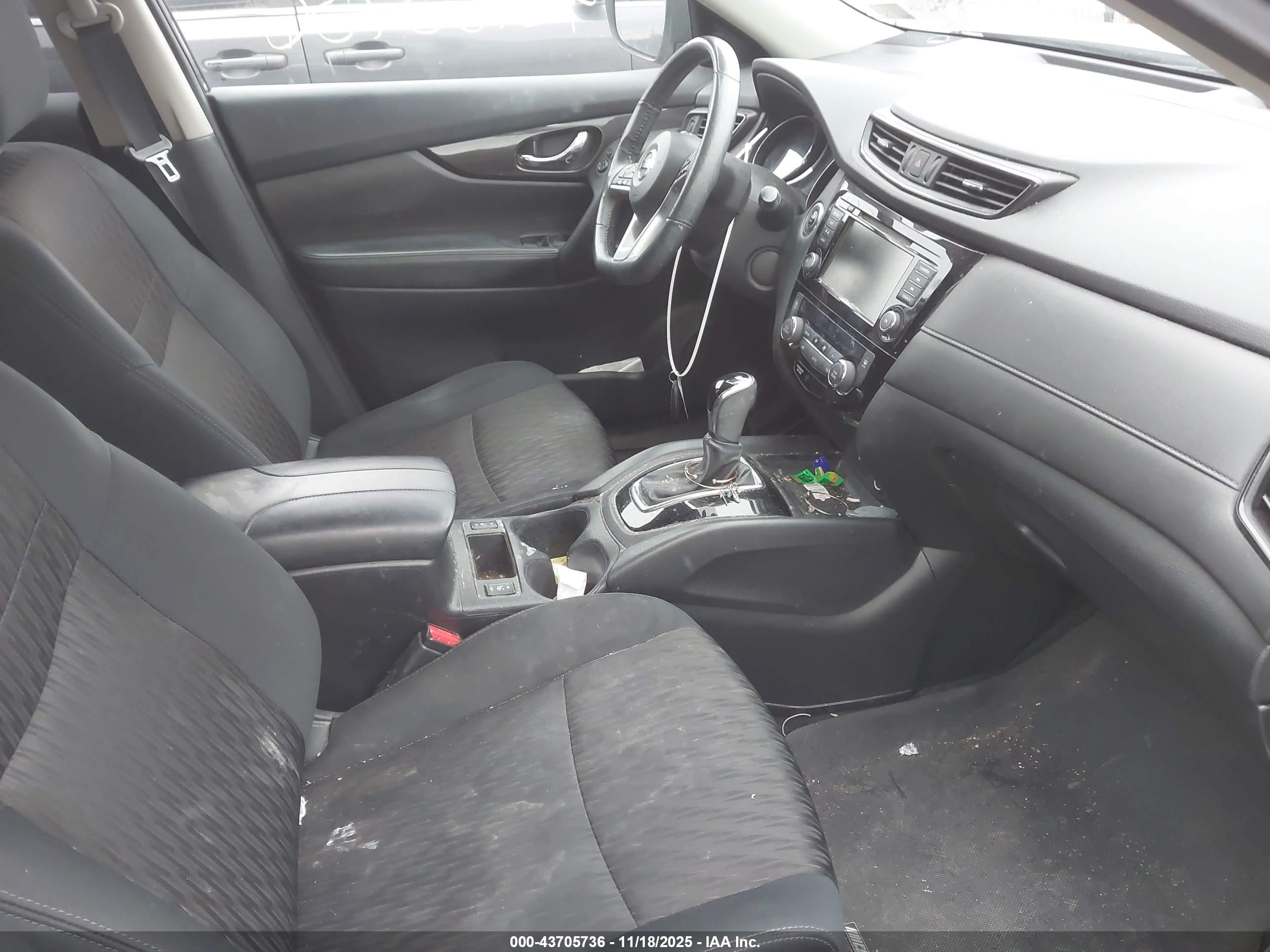 NISSAN ROGUE image 5