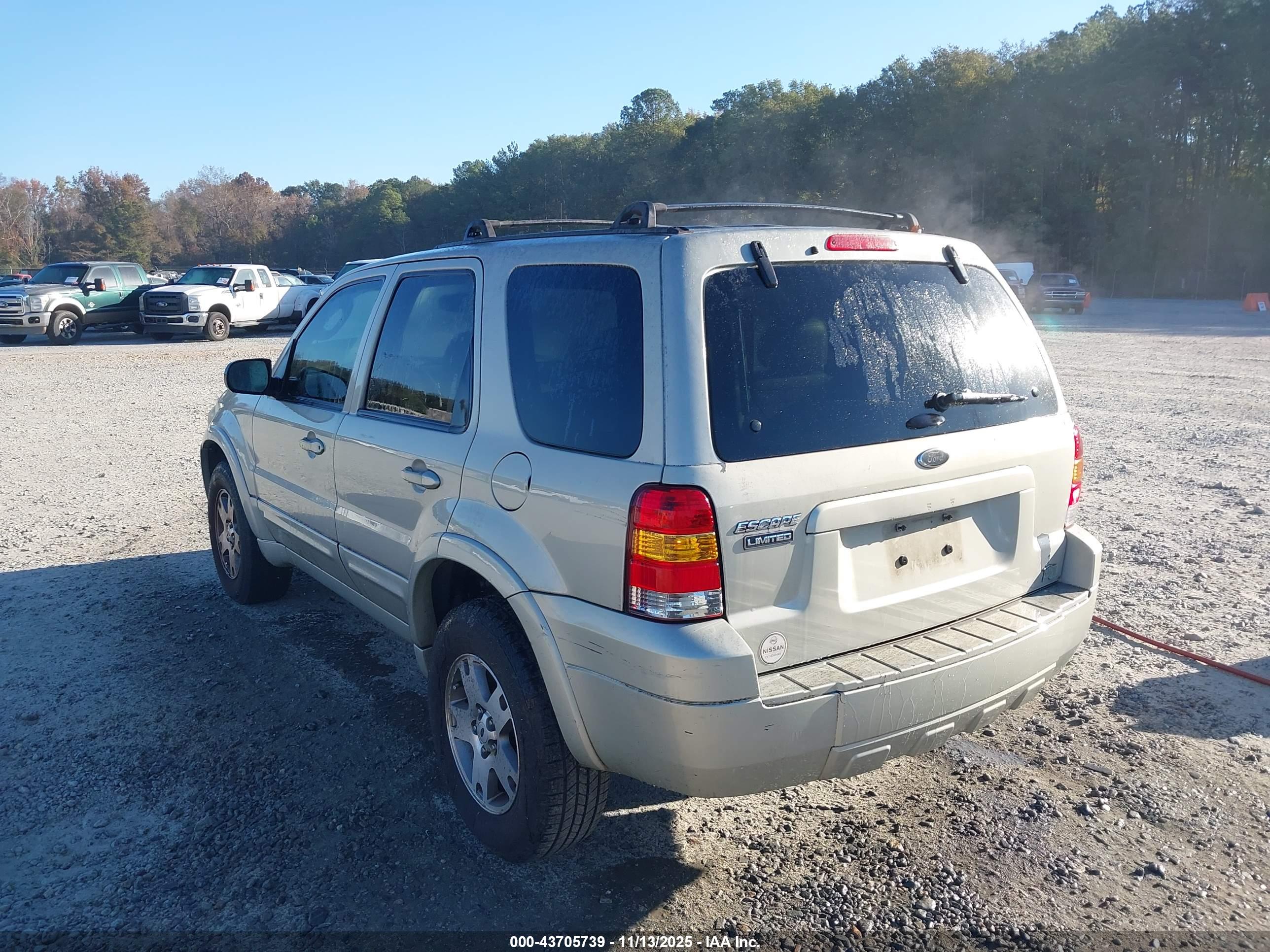 FORD ESCAPE image 3