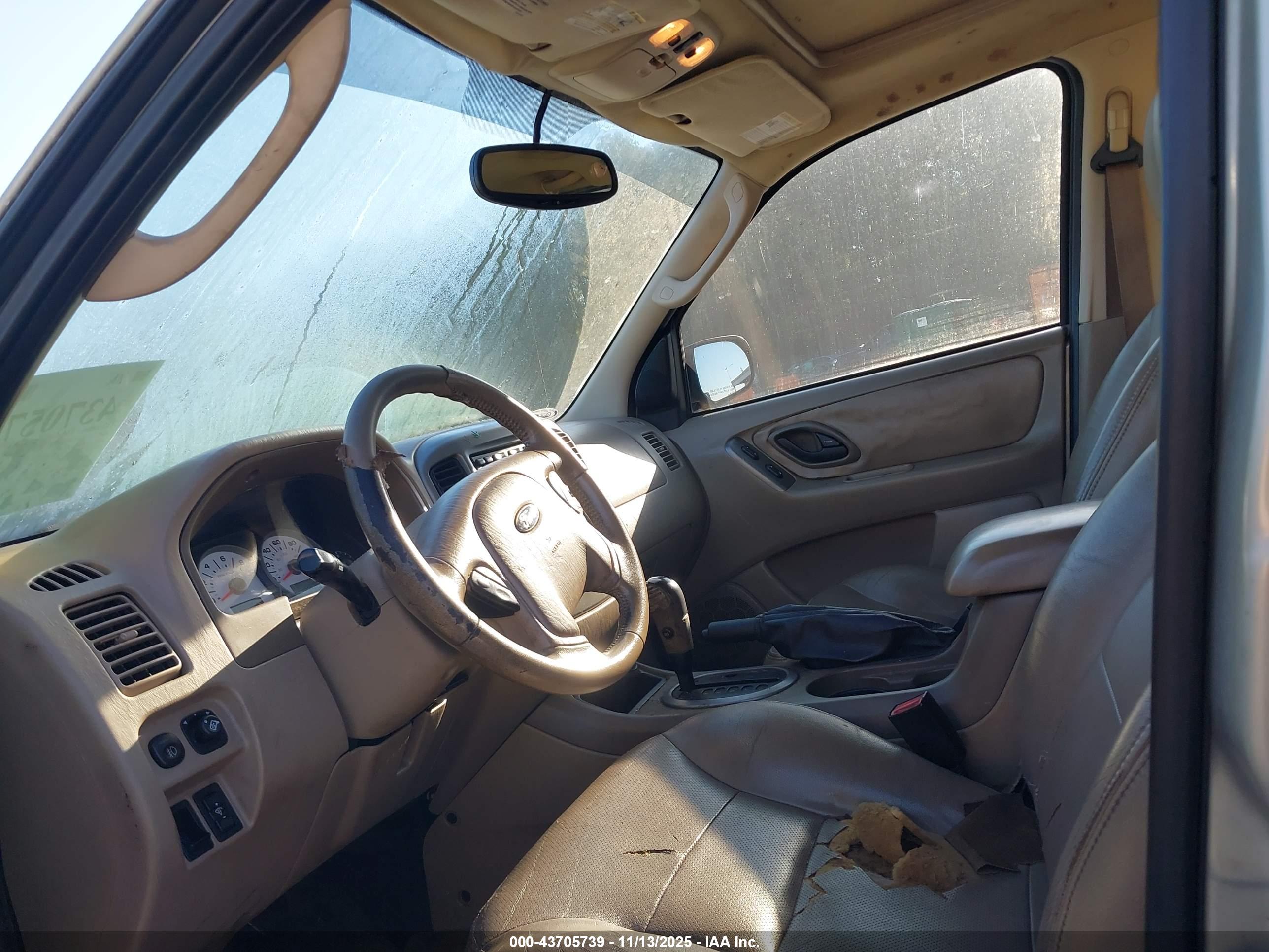 FORD ESCAPE image 5