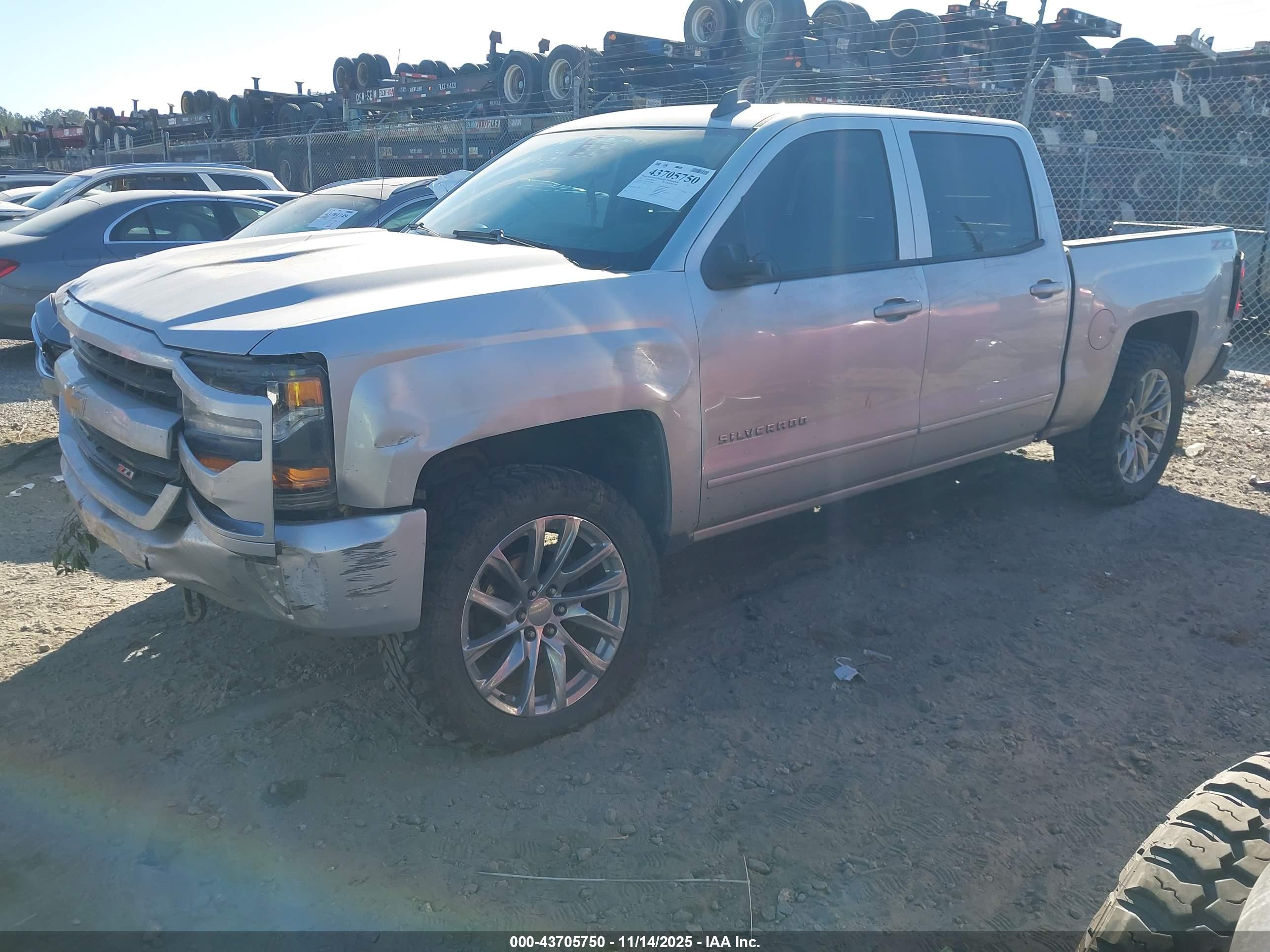 CHEVROLET SILVERADO image 2