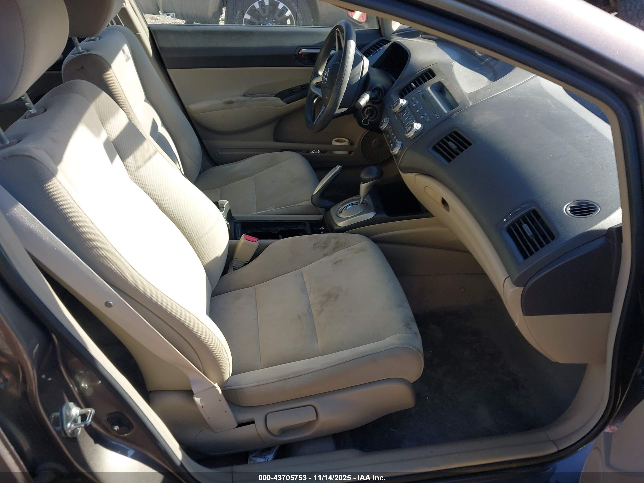 HONDA CIVIC image 5