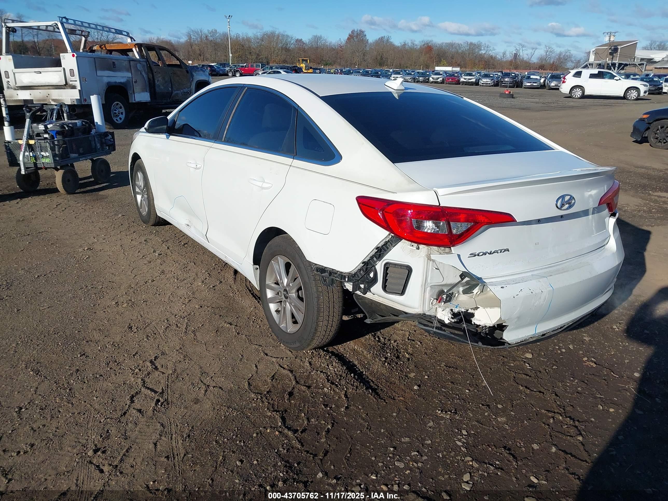 HYUNDAI SONATA image 6