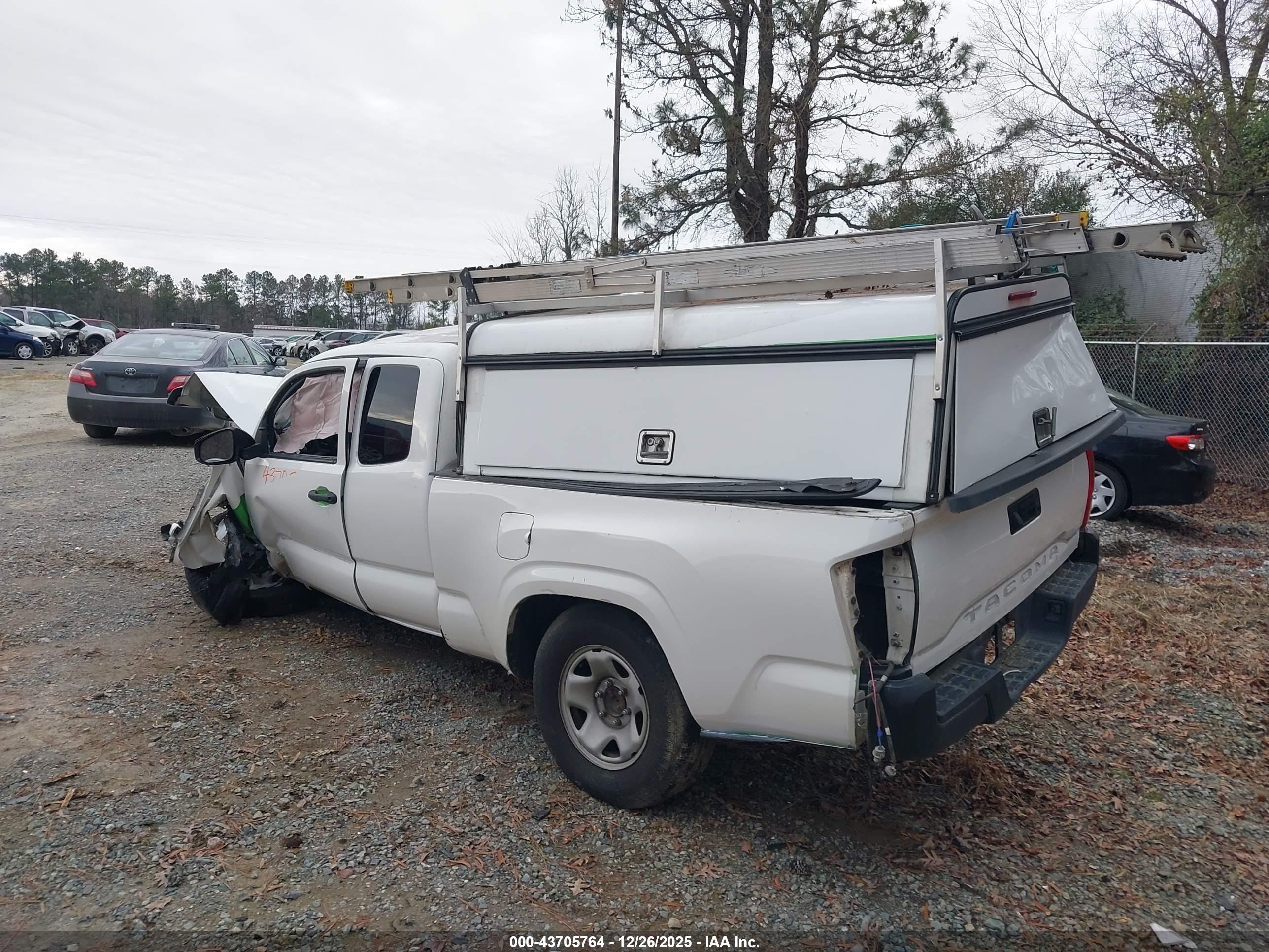 TOYOTA TACOMA image 3