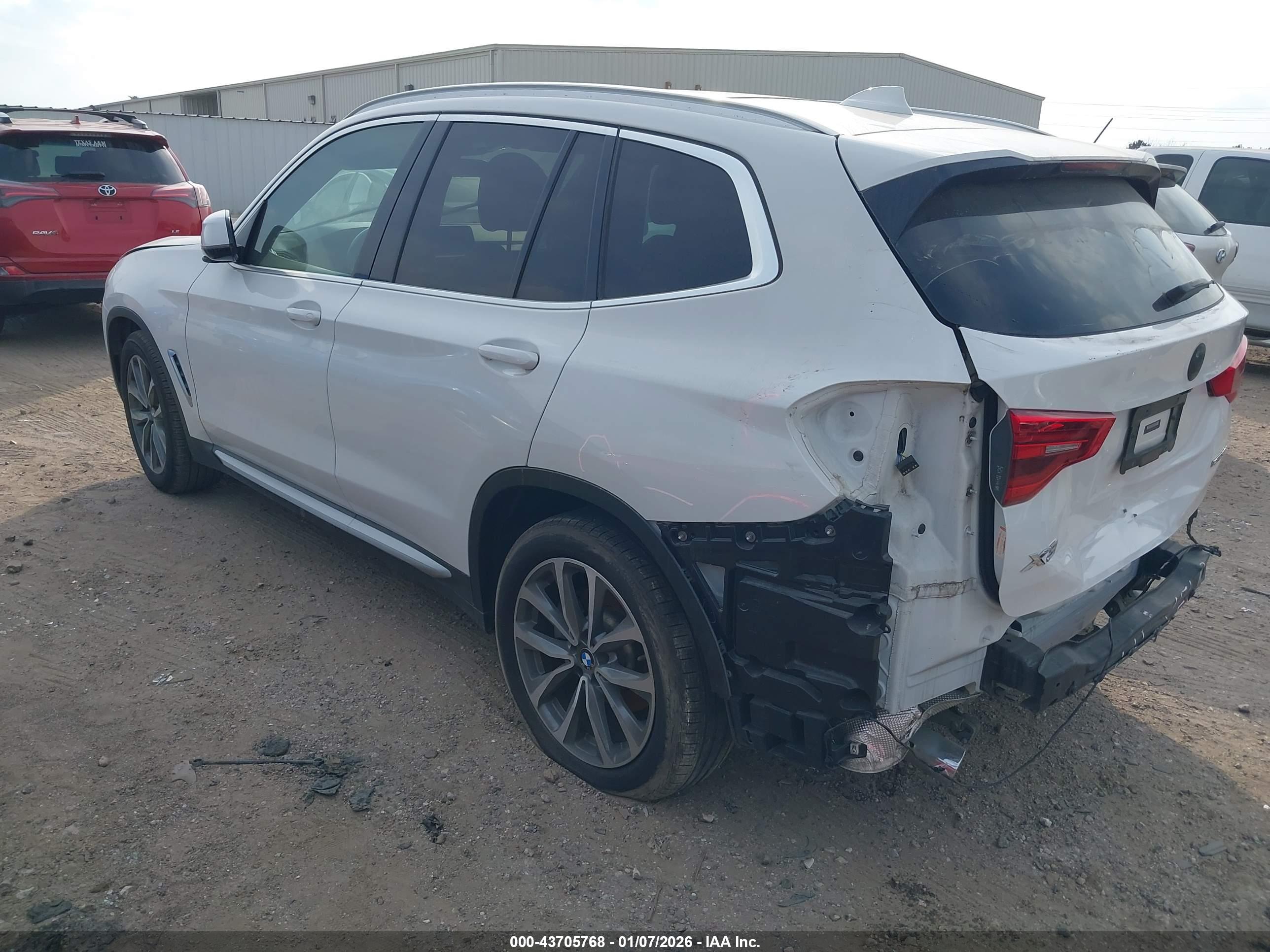 BMW X3 image 3