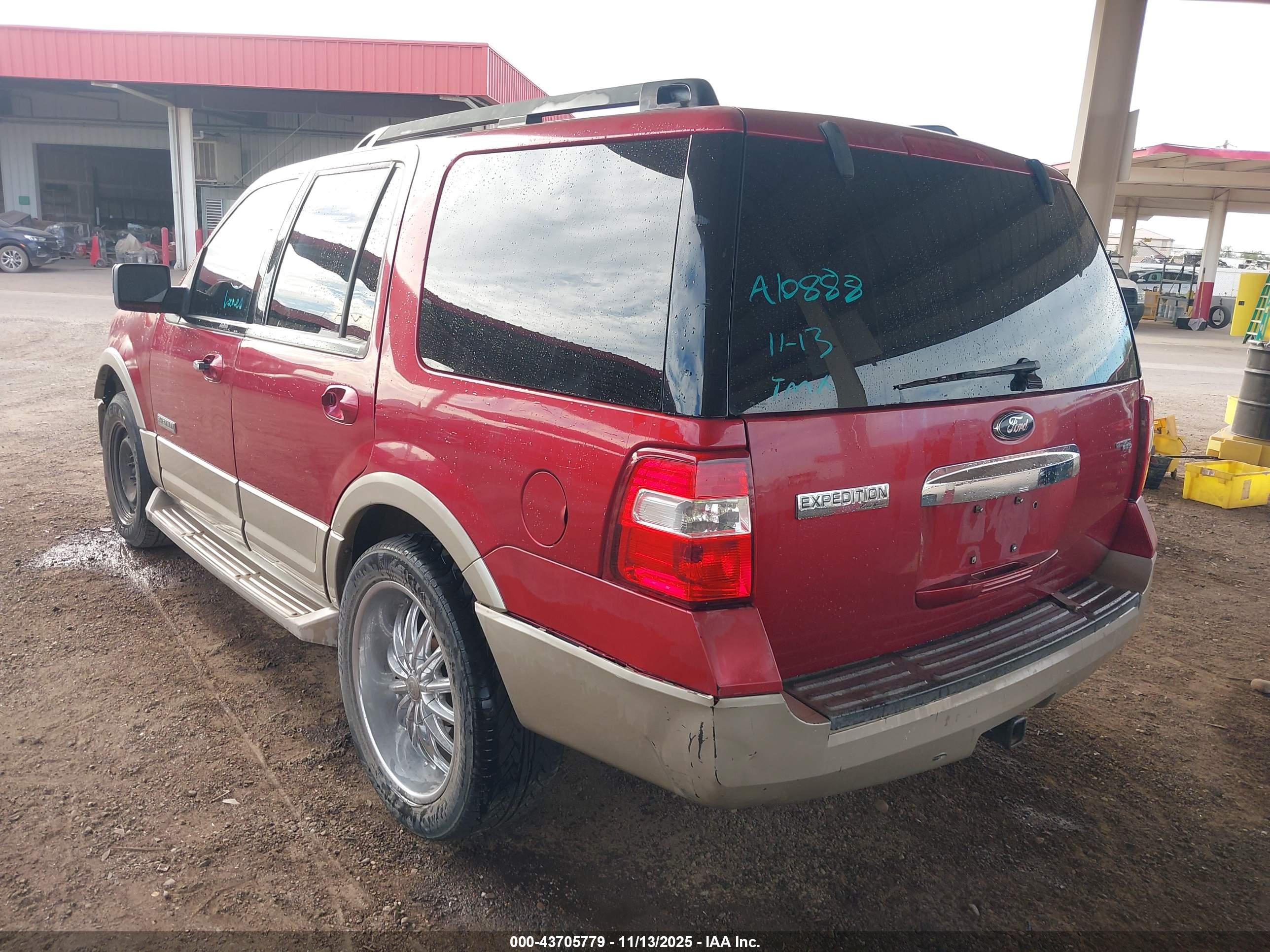 FORD EXPEDITION image 3