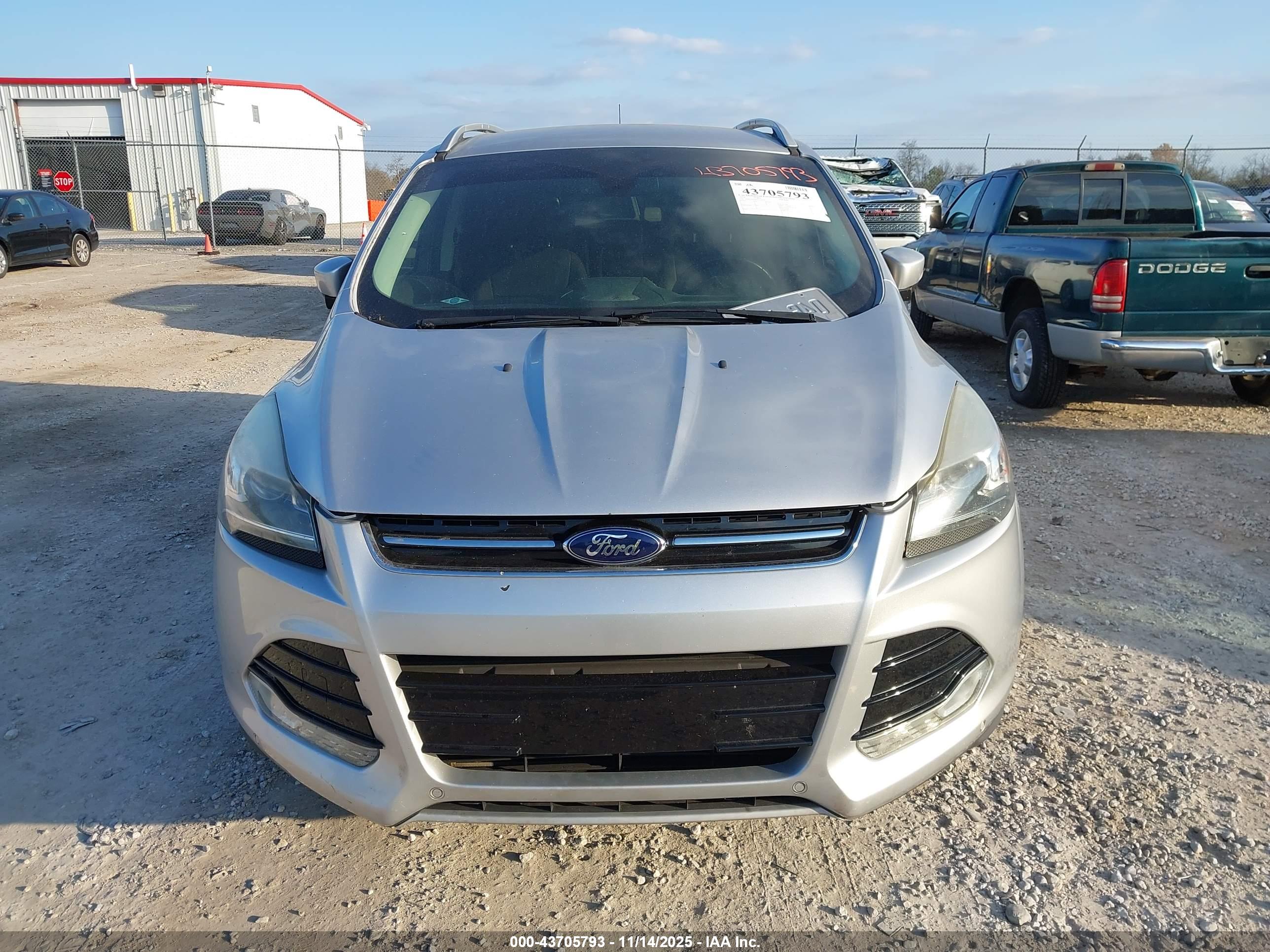 FORD ESCAPE image 6