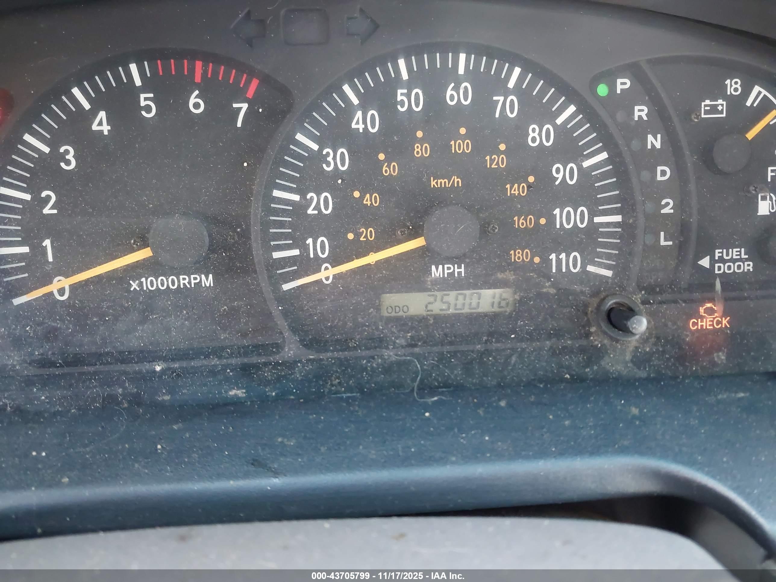 TOYOTA TUNDRA image 7
