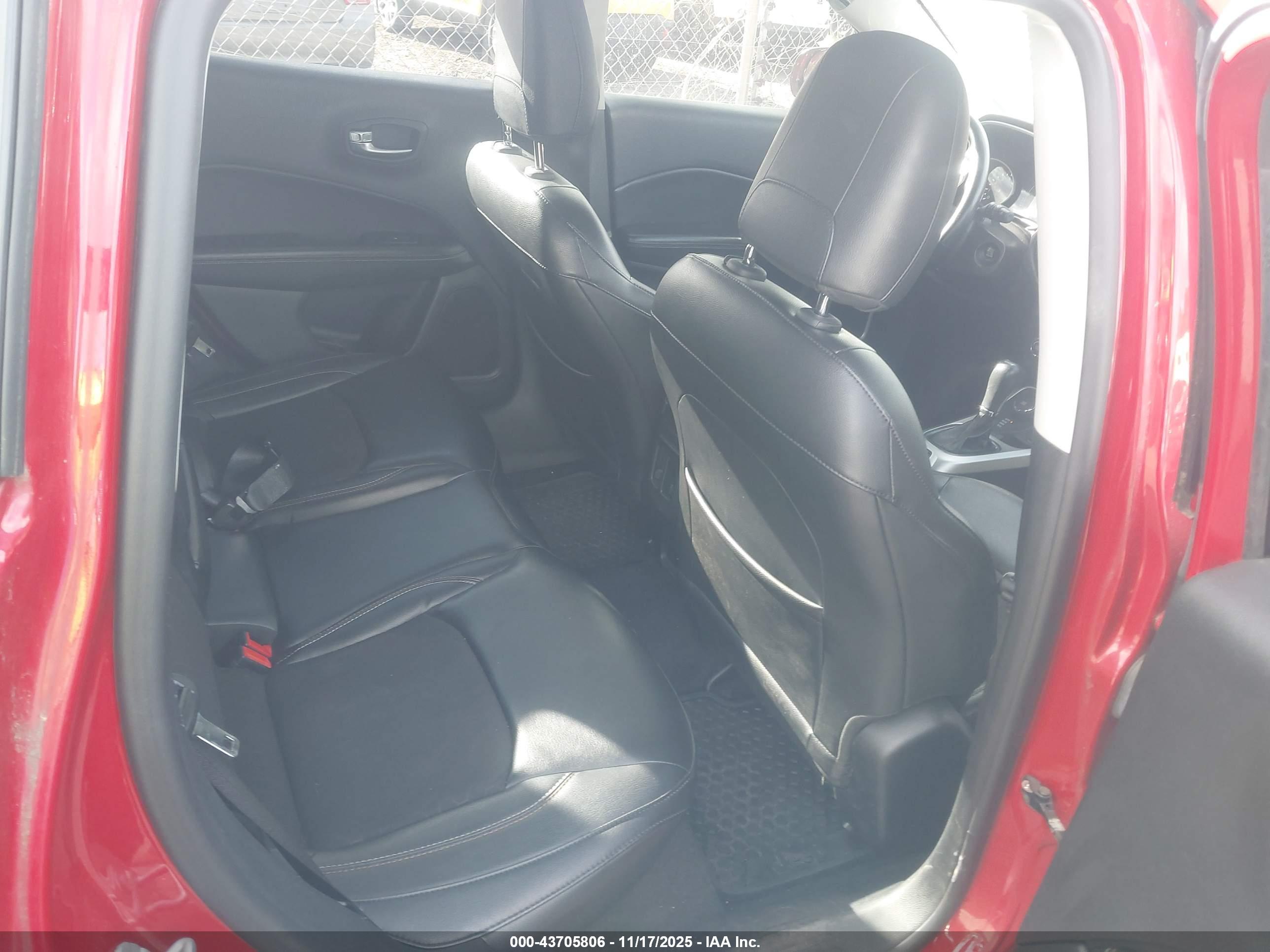 JEEP COMPASS image 8