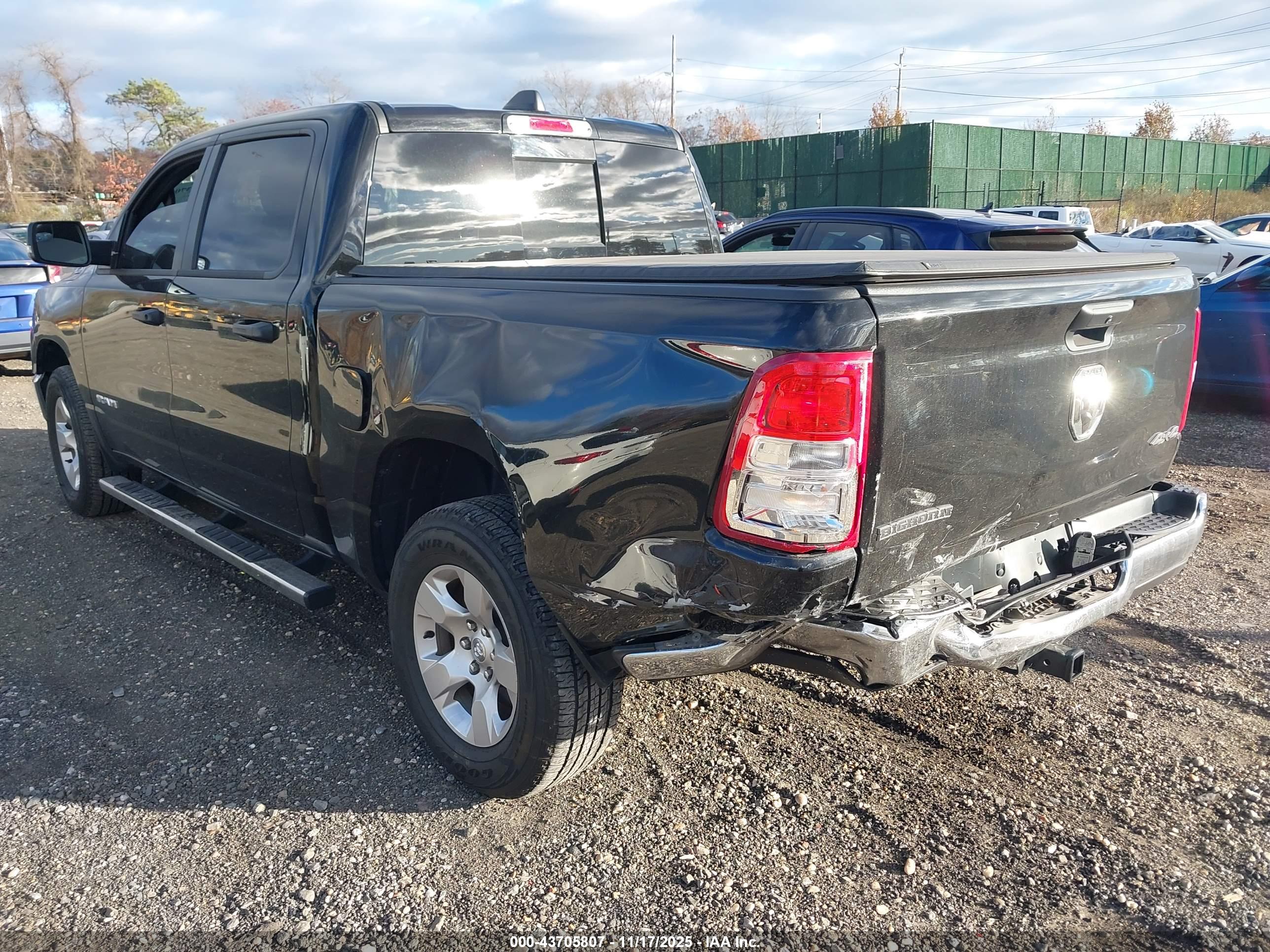 RAM 1500 image 3