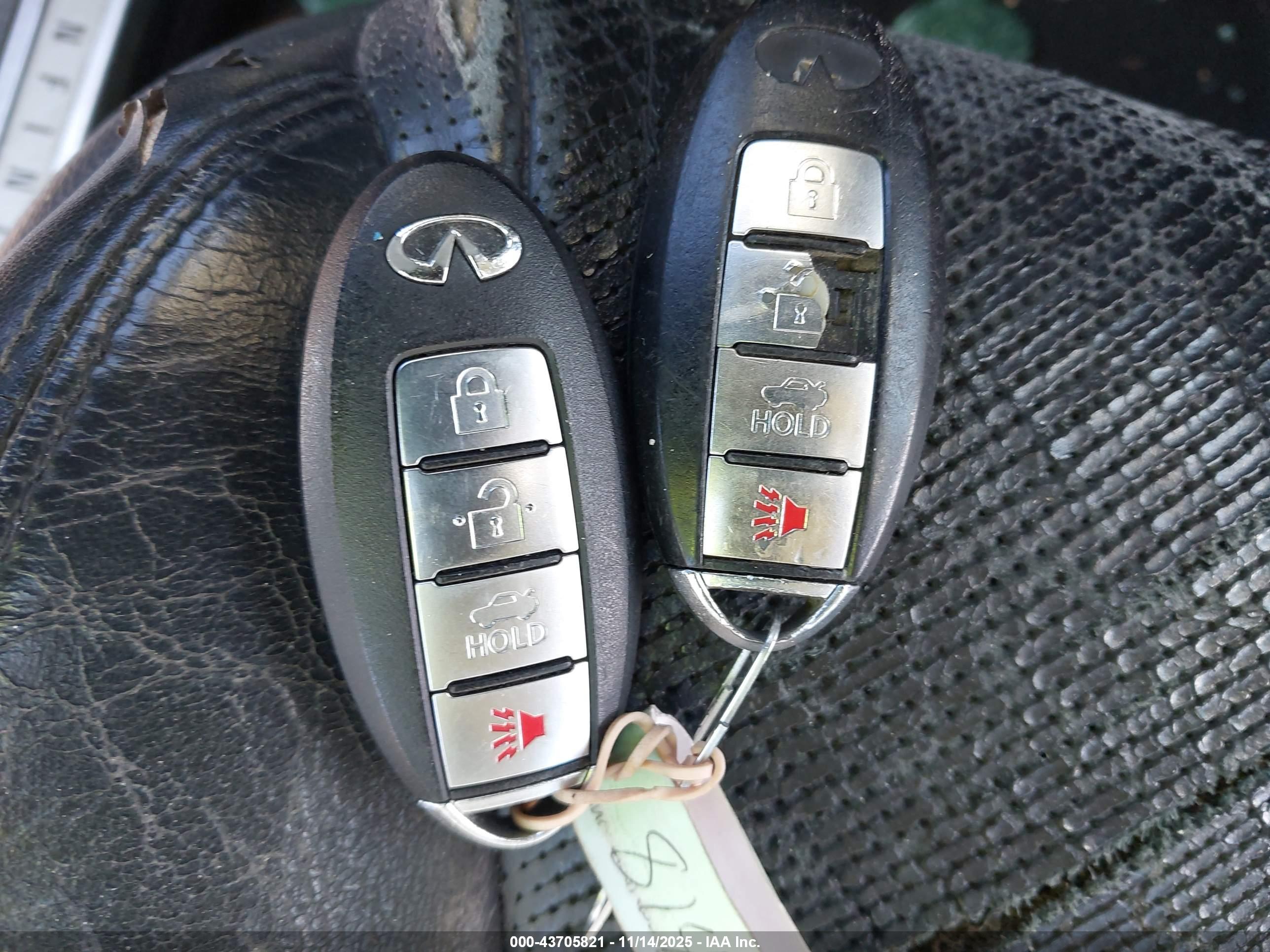 INFINITI M35 image 11