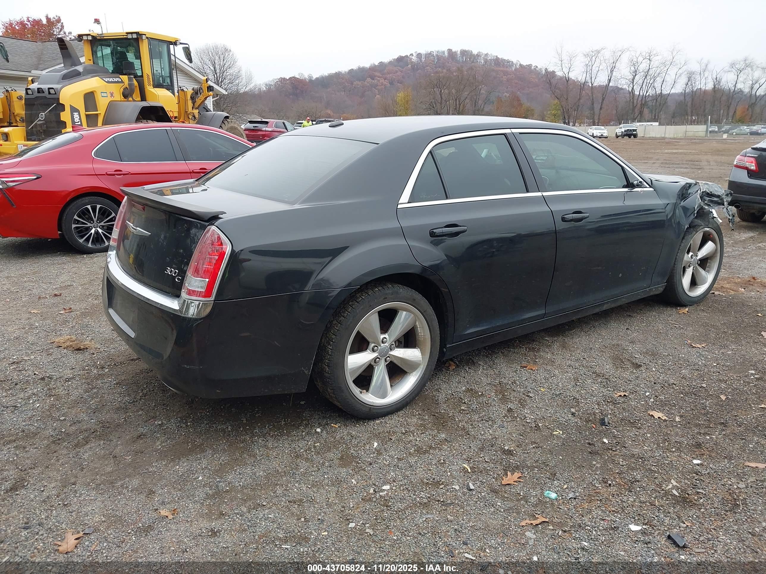 CHRYSLER 300 image 4