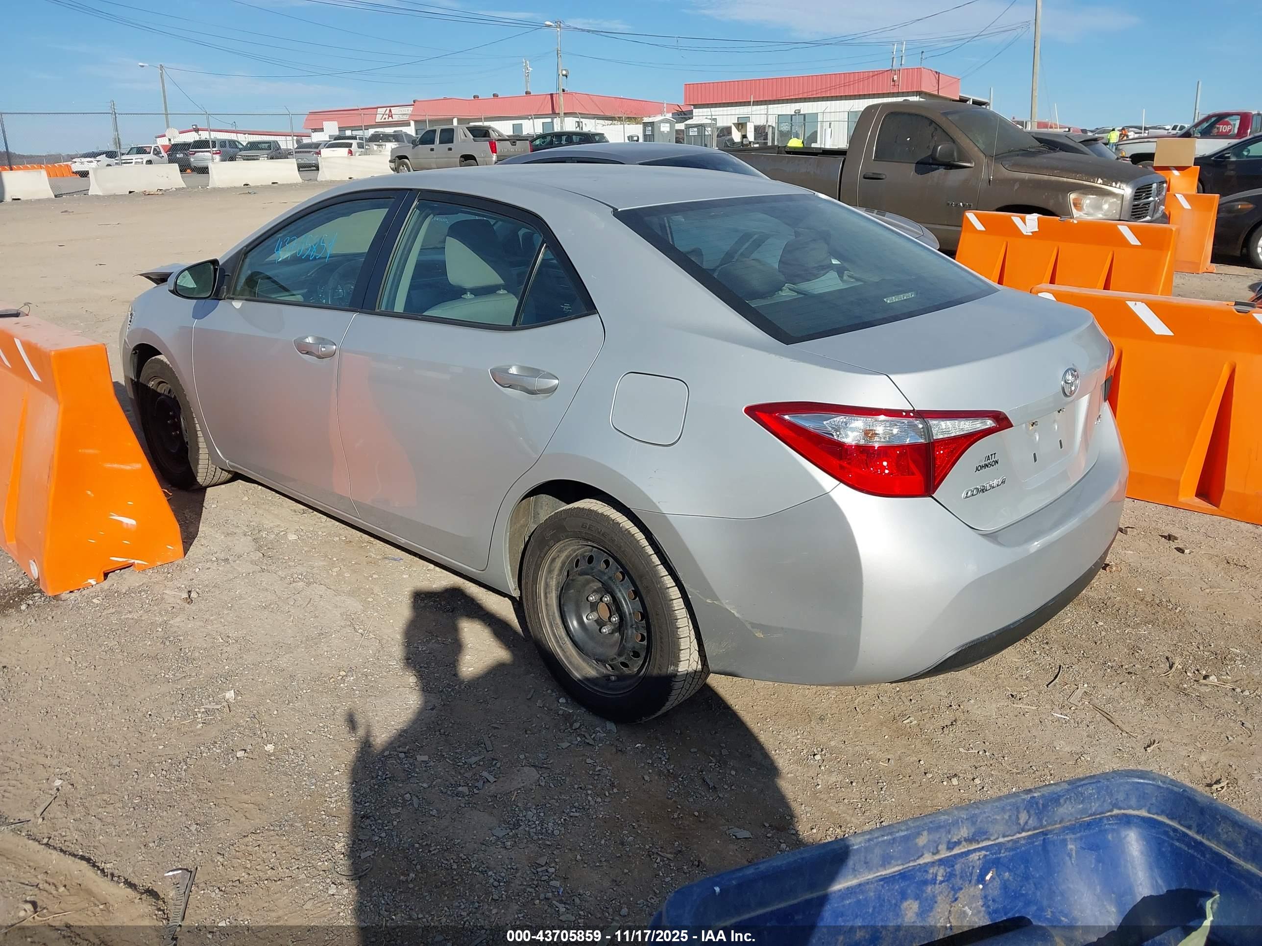 TOYOTA COROLLA image 3