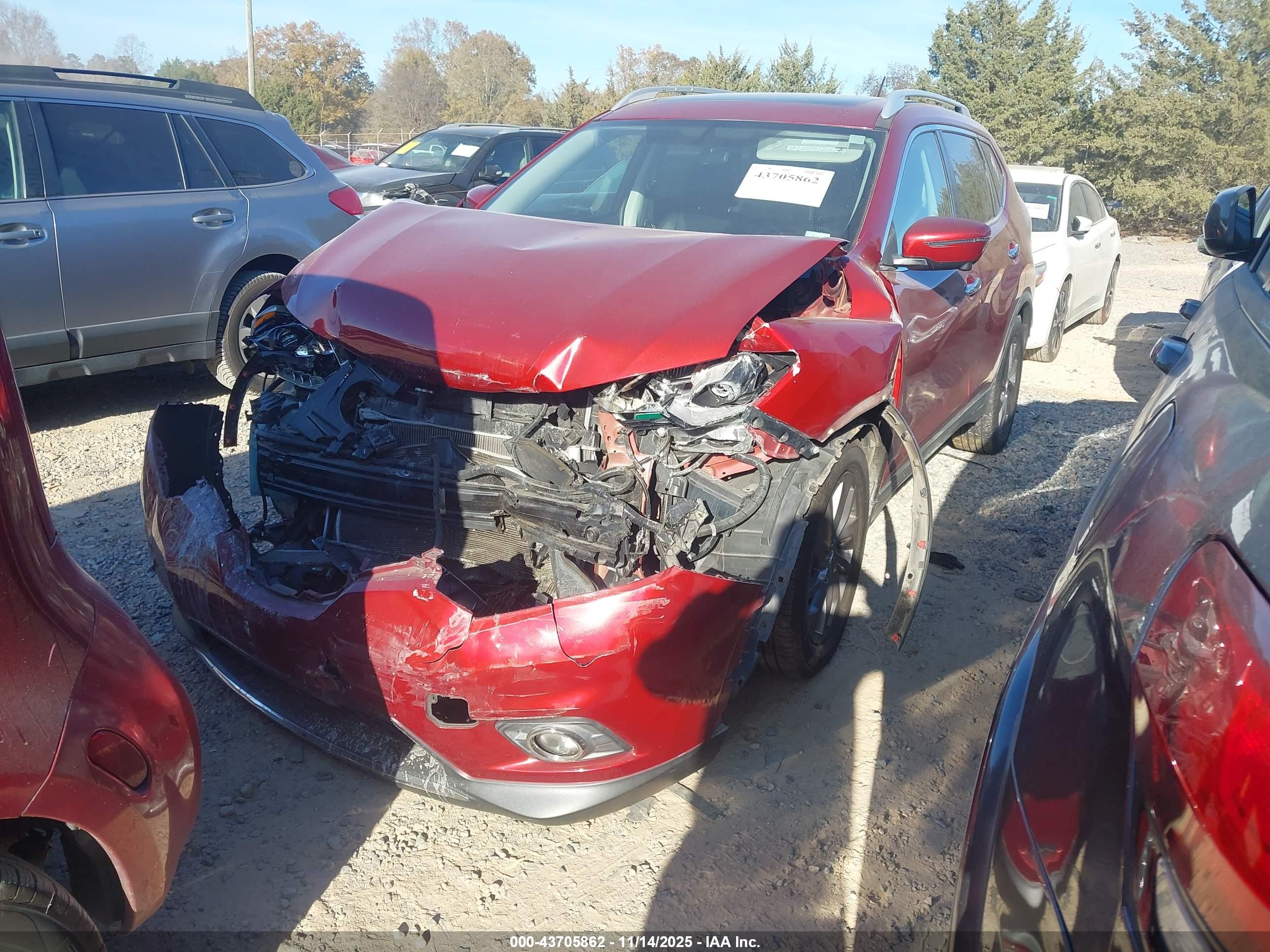 NISSAN ROGUE image 2