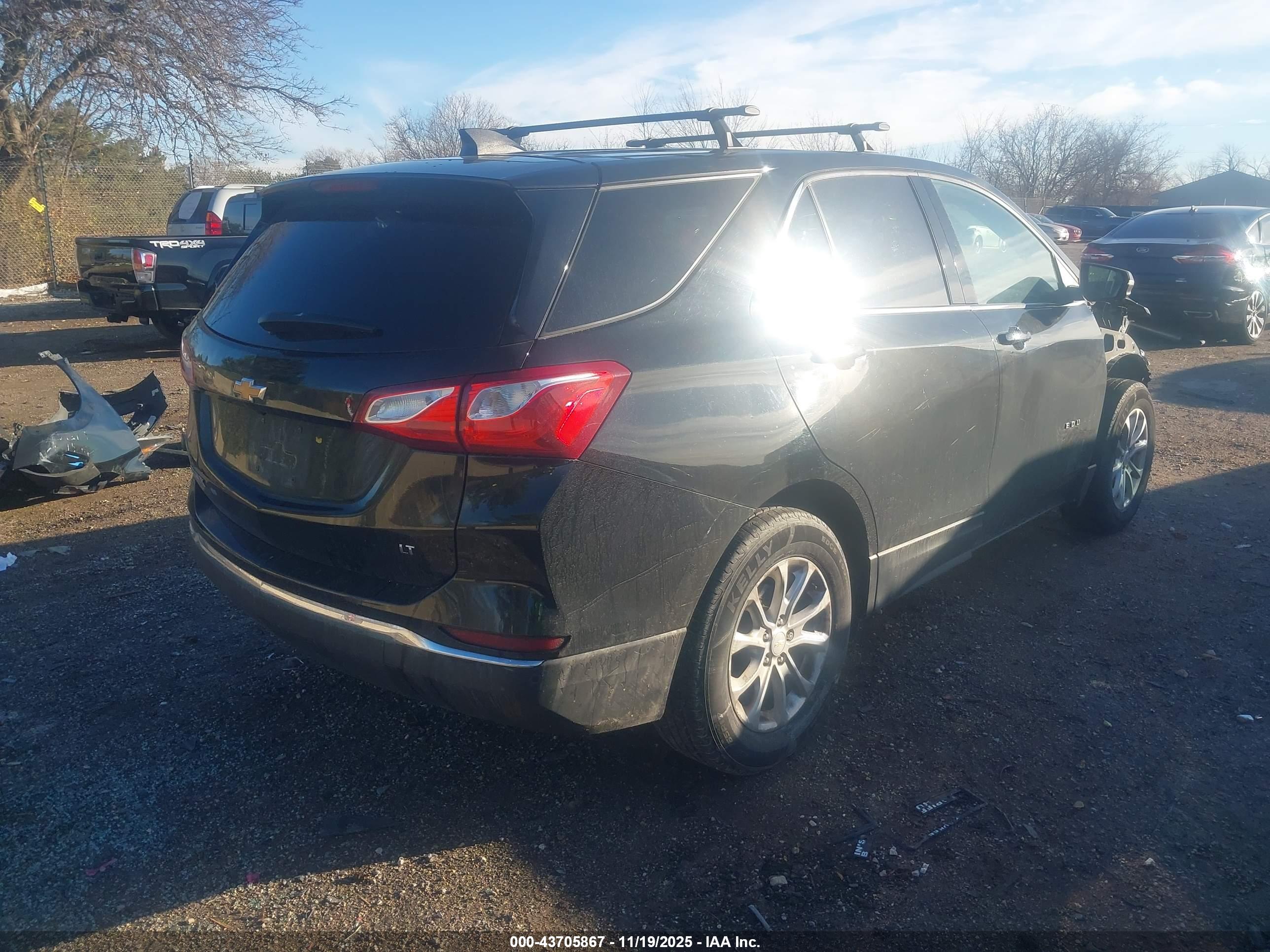 CHEVROLET EQUINOX image 4