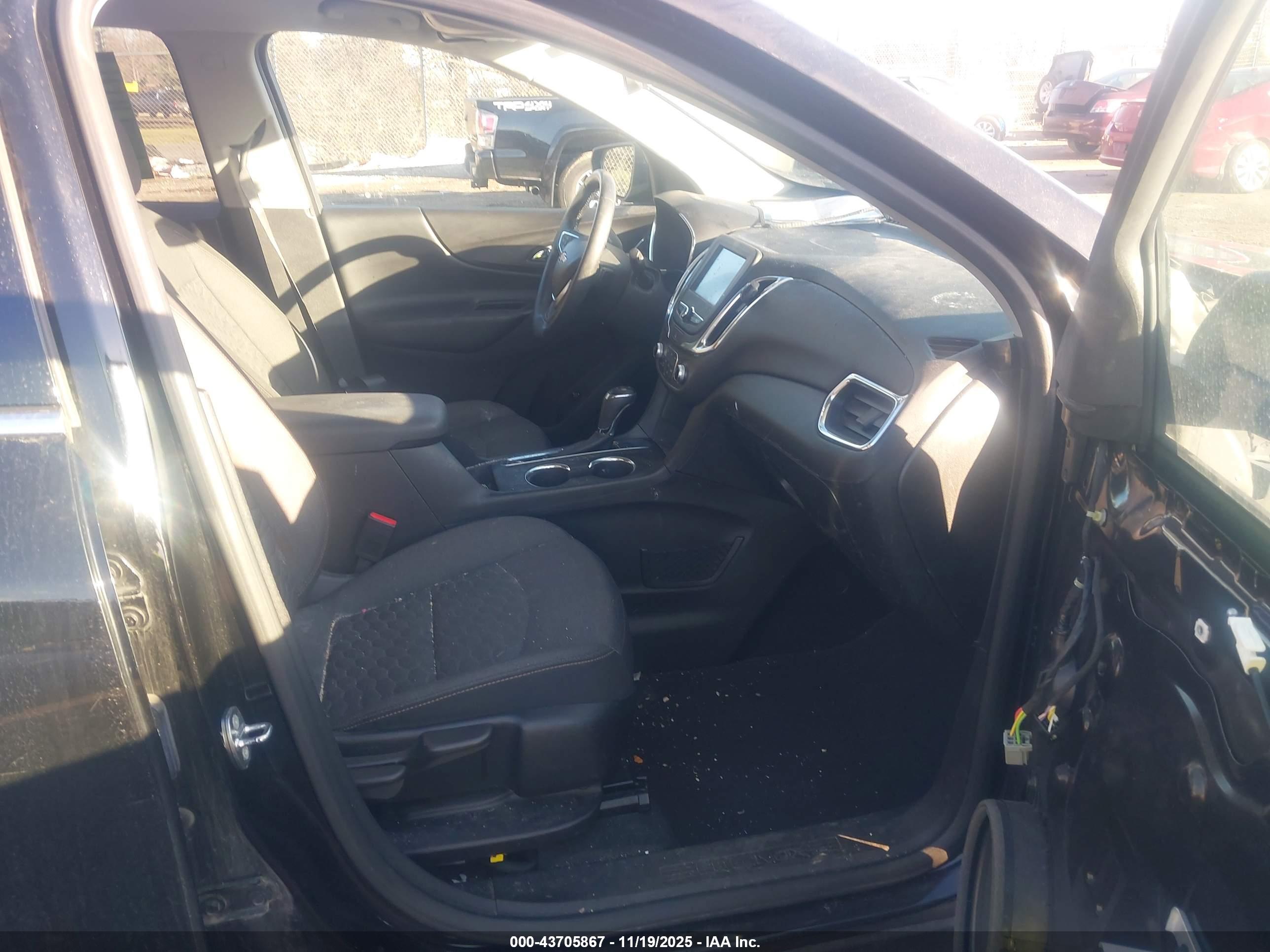 CHEVROLET EQUINOX image 5