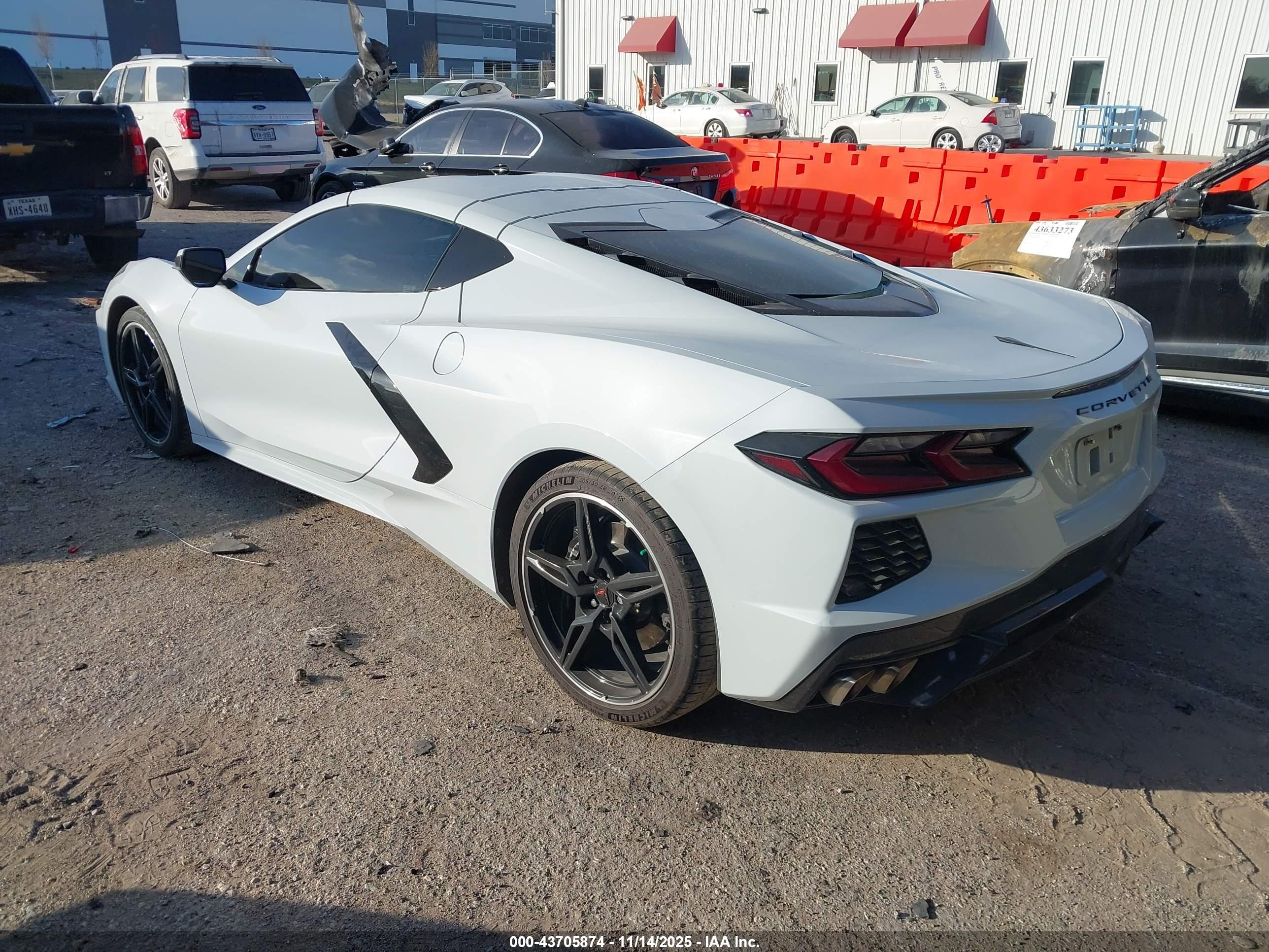 CHEVROLET CORVETTE image 3