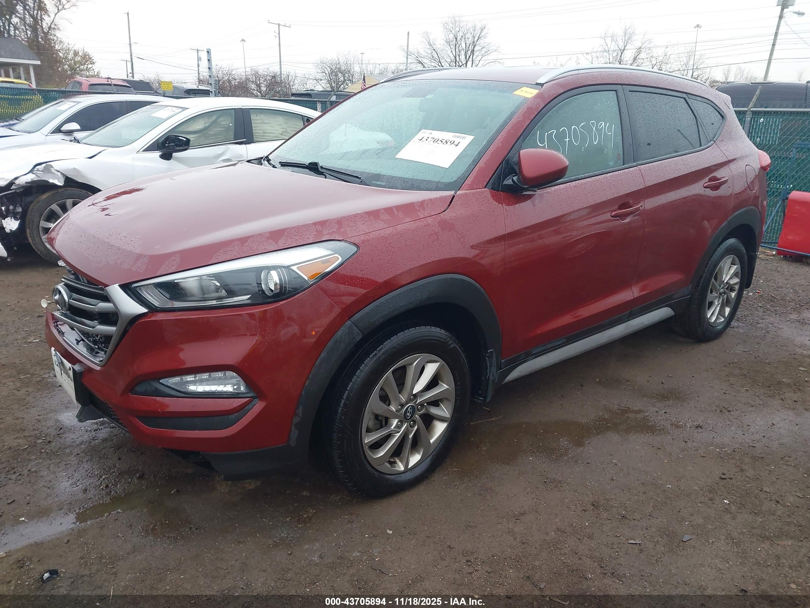 HYUNDAI TUCSON image 2