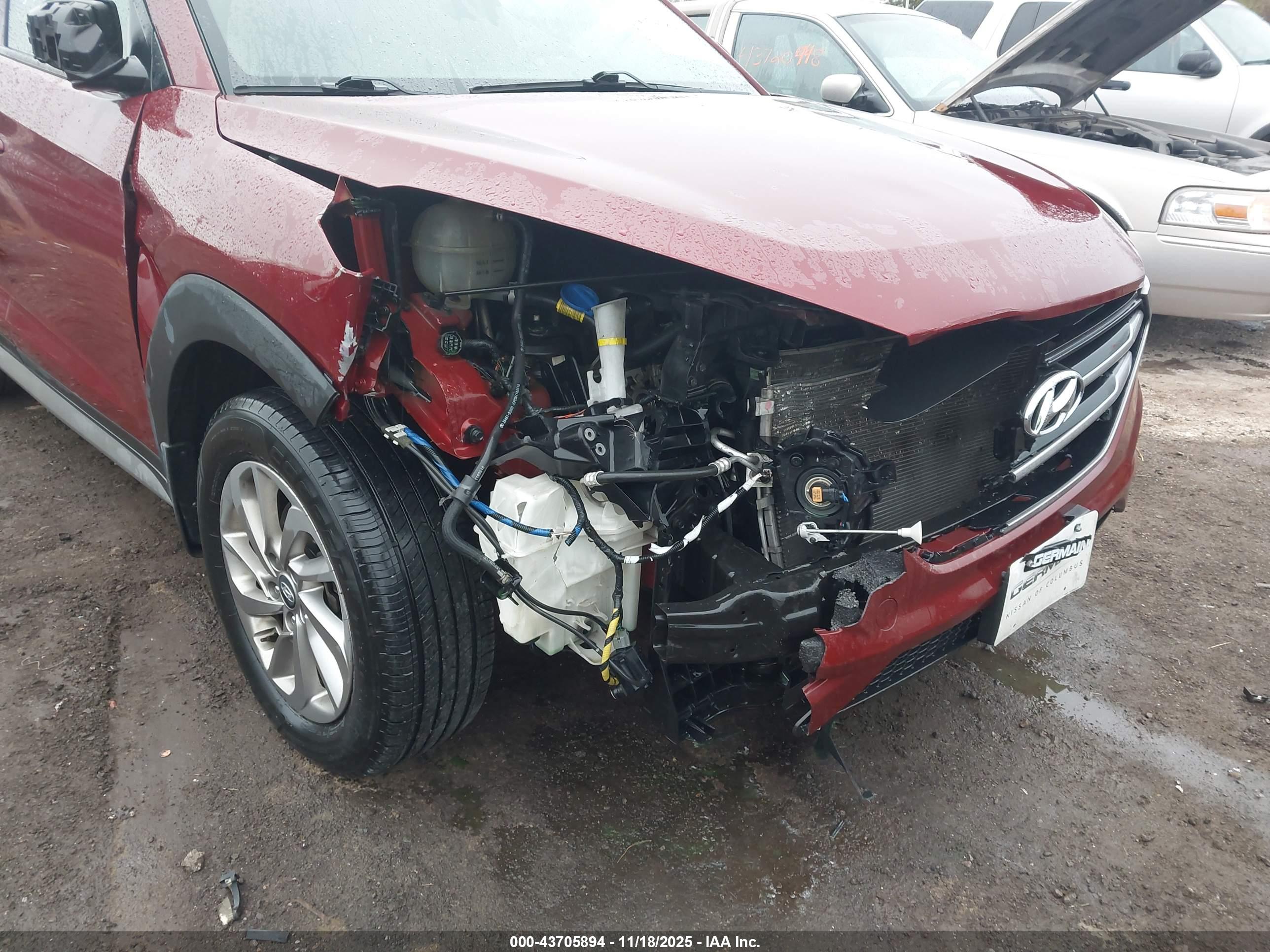 HYUNDAI TUCSON image 6