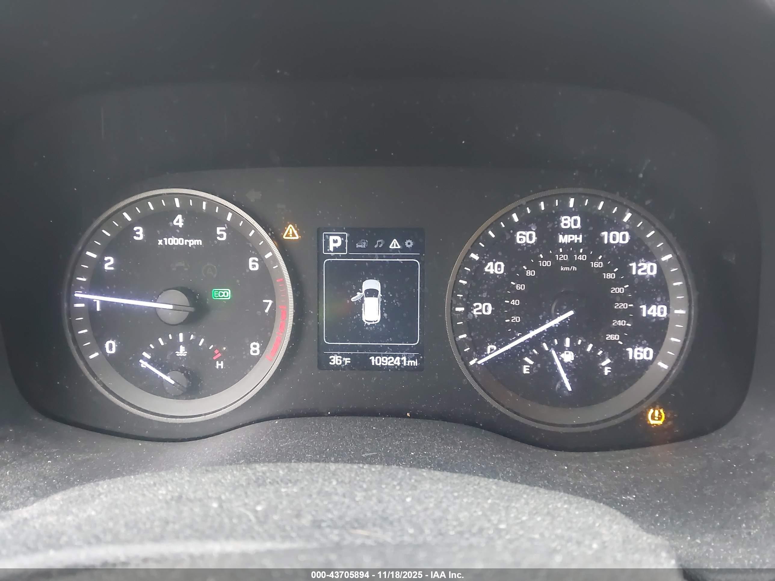 HYUNDAI TUCSON image 7
