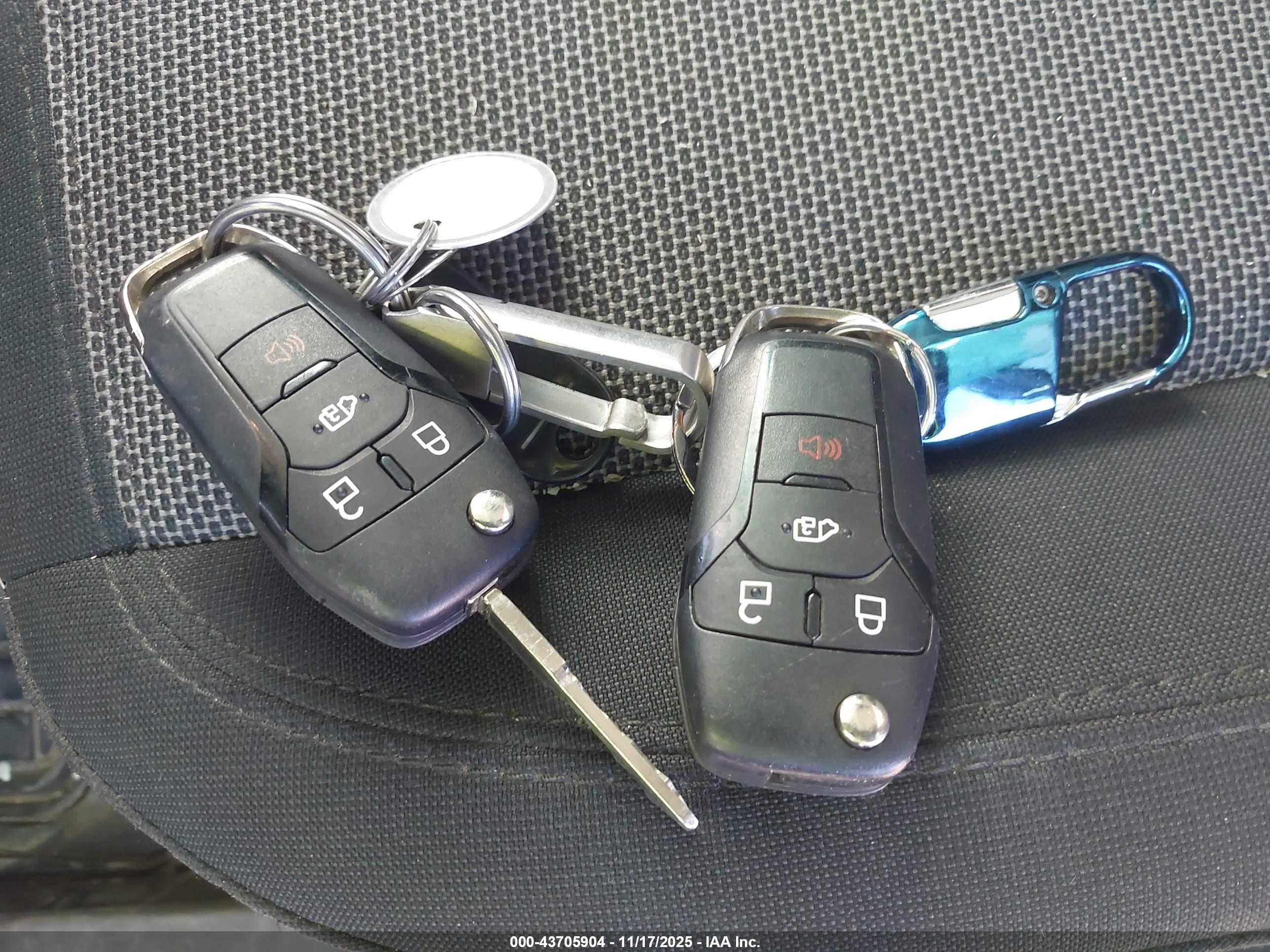 FORD TRANSIT image 11