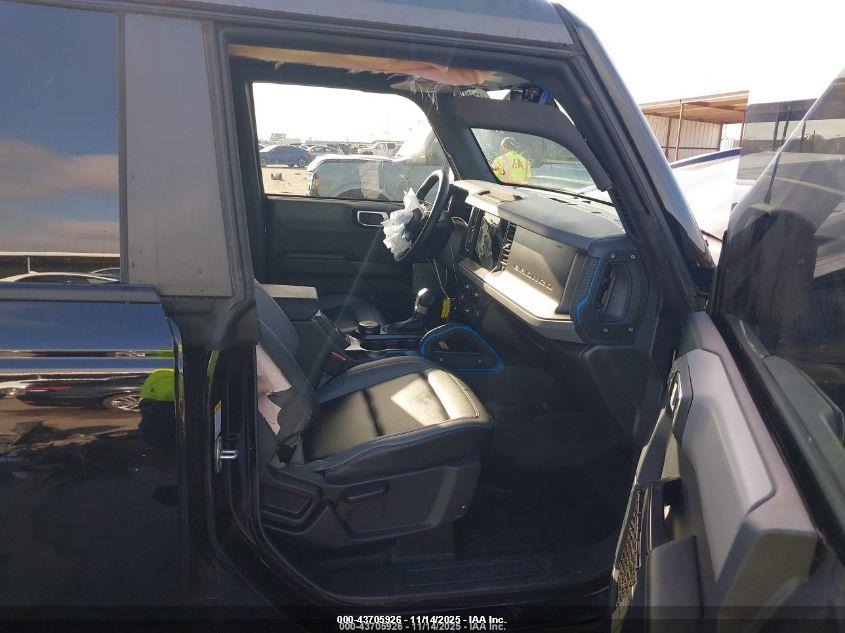 FORD BRONCO image 5
