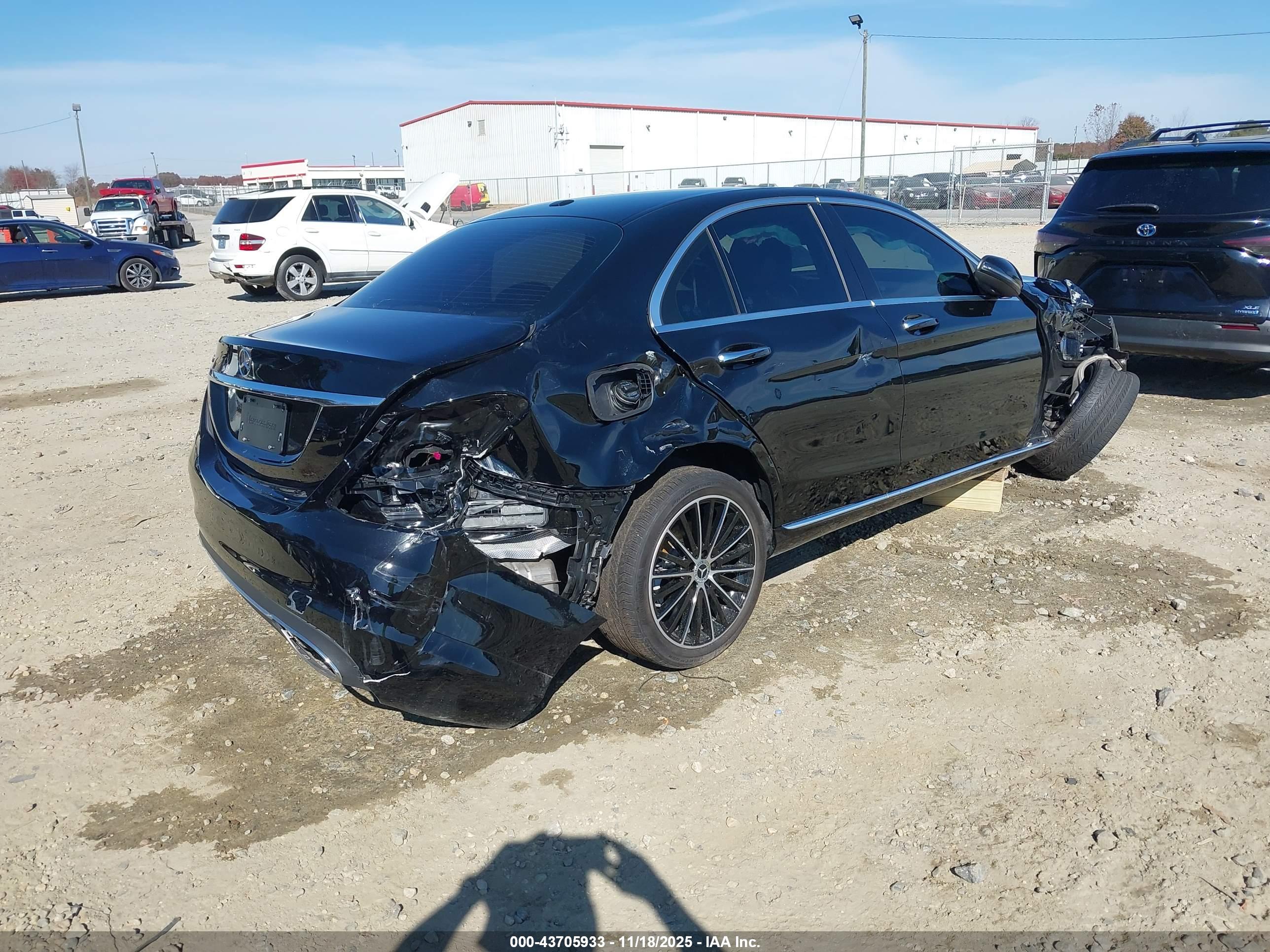 MERCEDES-BENZ C image 4