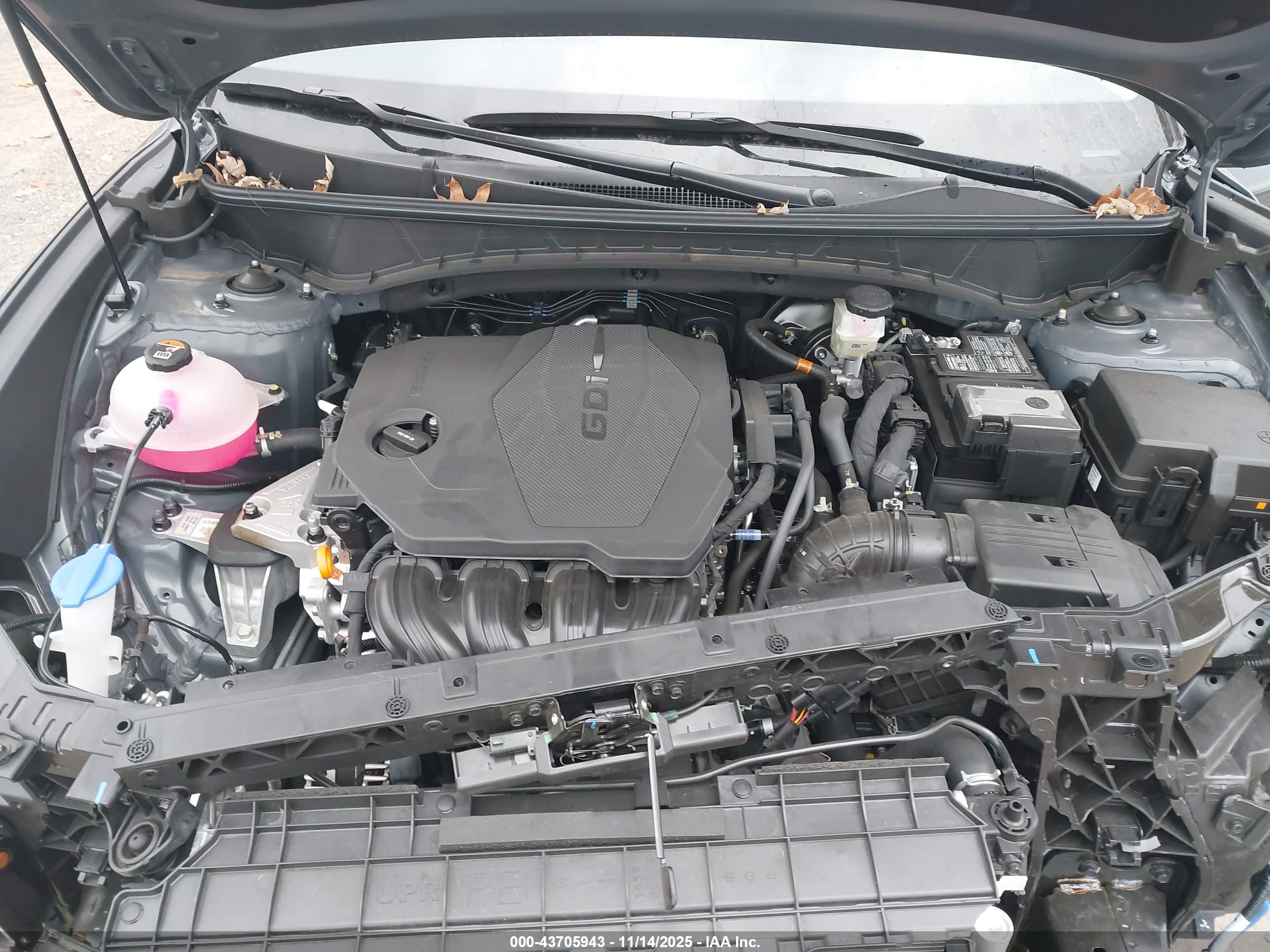 HYUNDAI TUCSON image 10