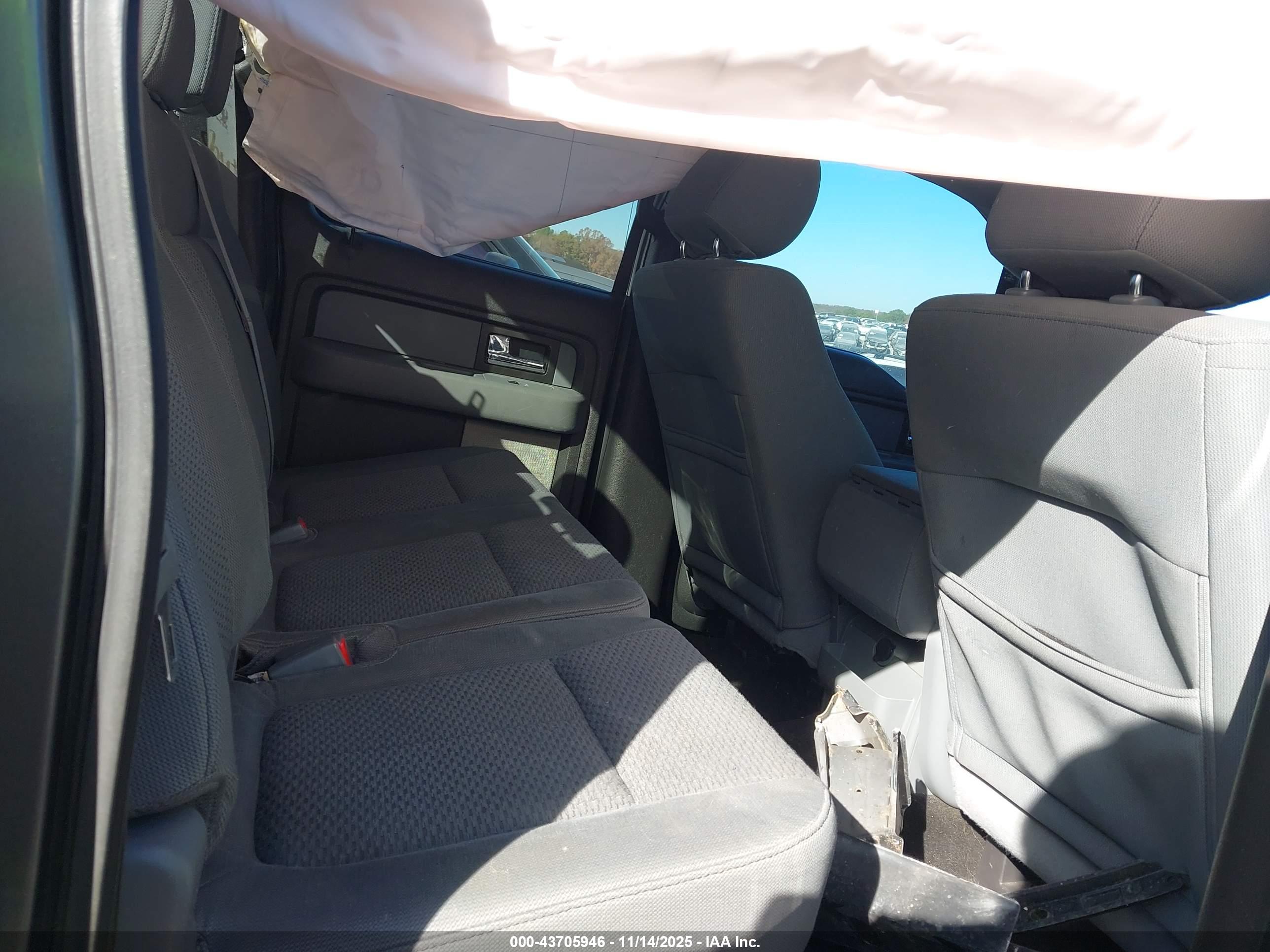 FORD F-150 image 8