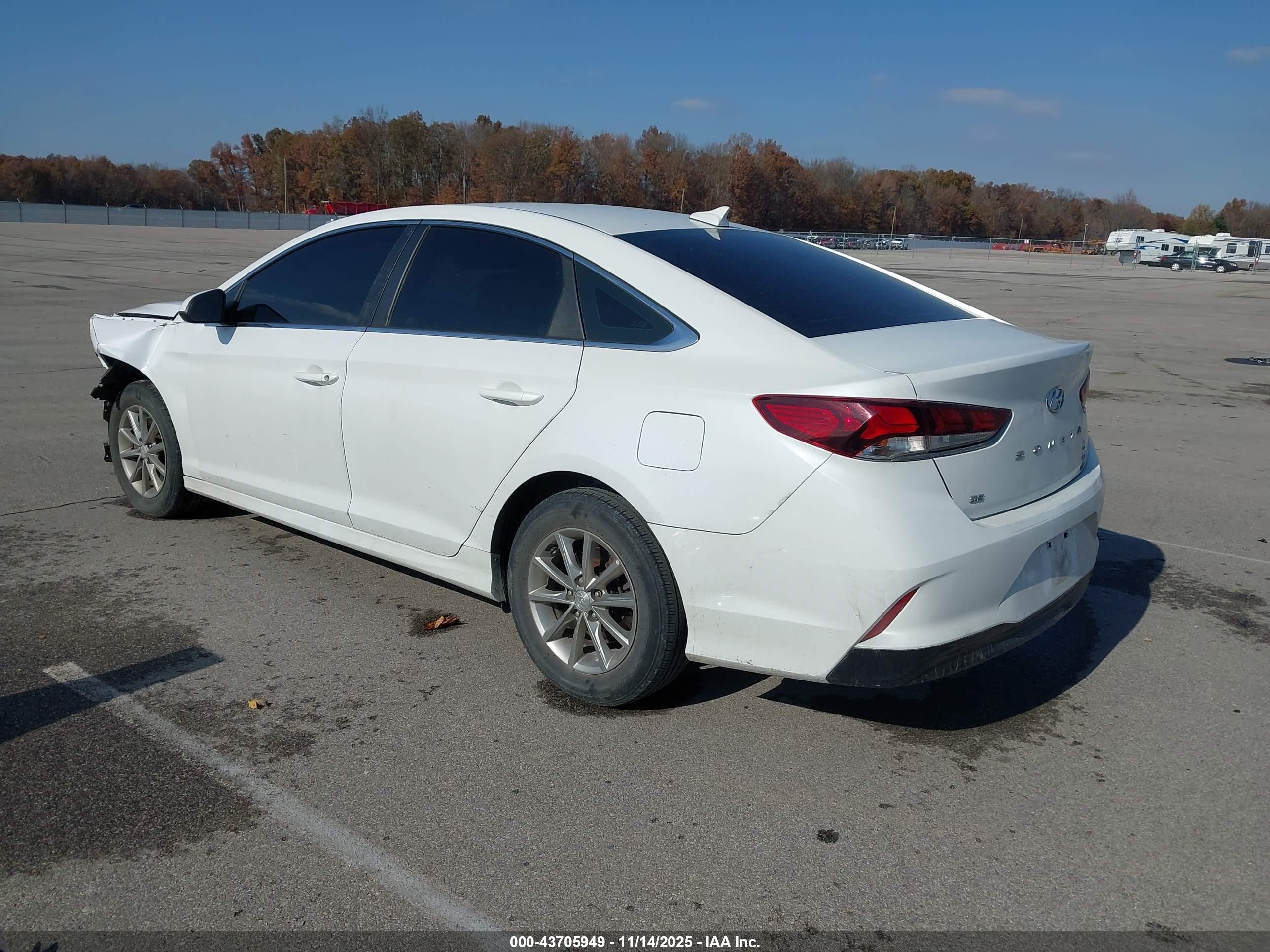 HYUNDAI SONATA image 3
