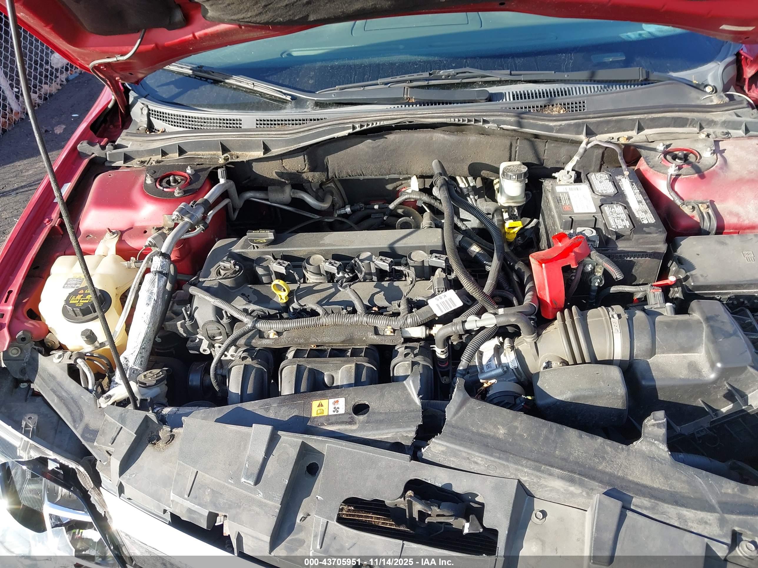 FORD FUSION image 10