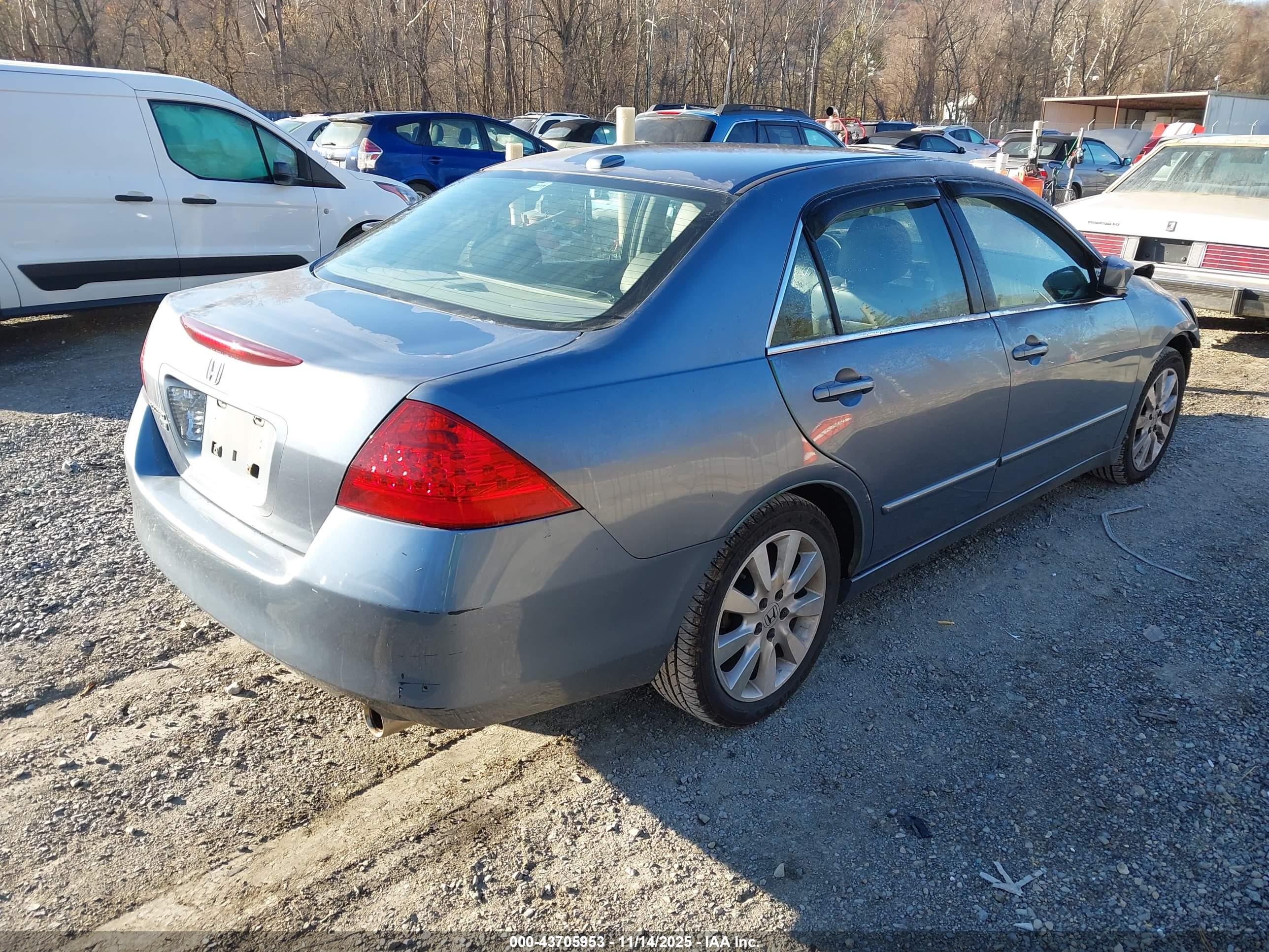 HONDA ACCORD image 4