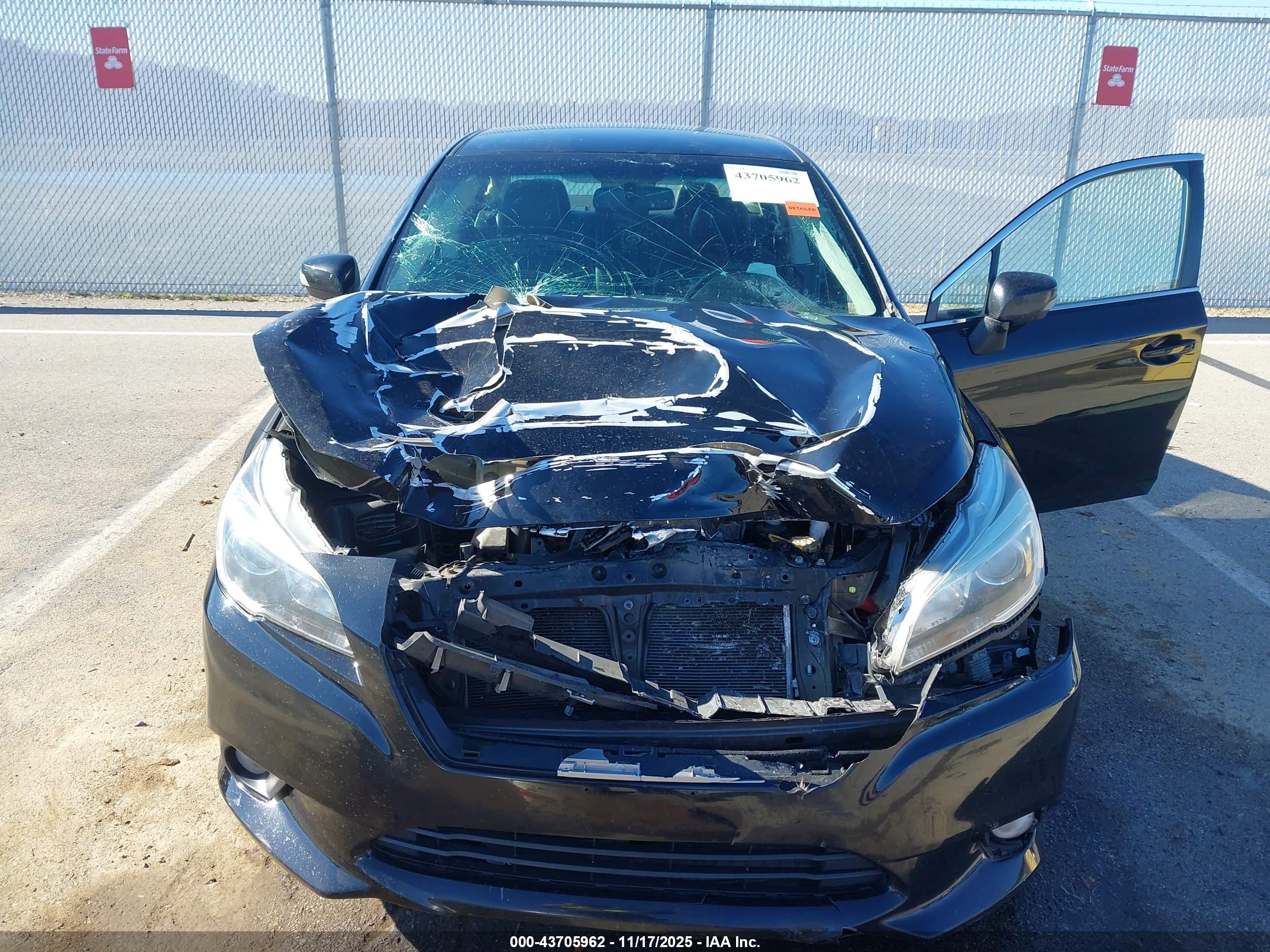 SUBARU LEGACY image 6