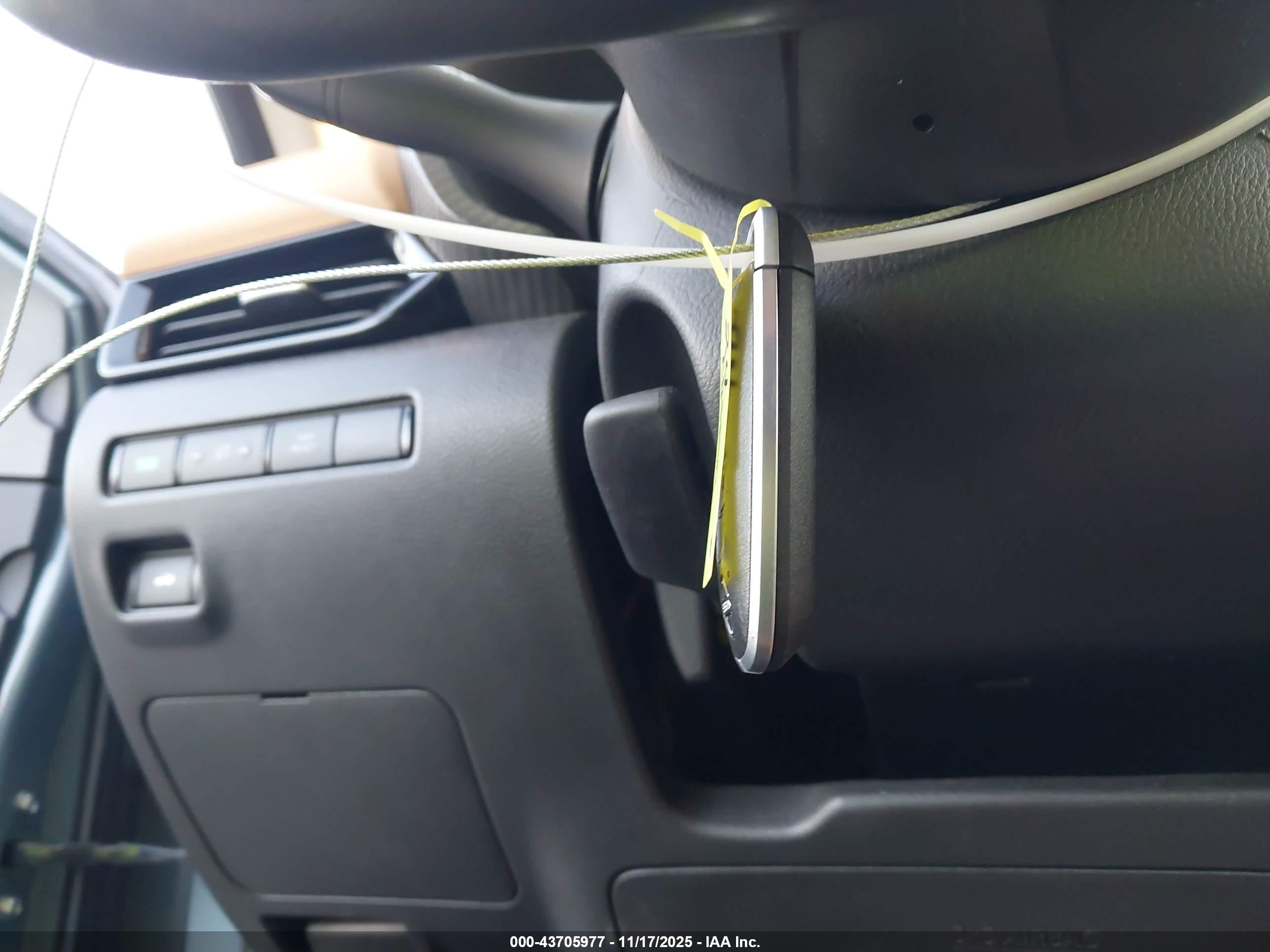 NISSAN SENTRA image 11