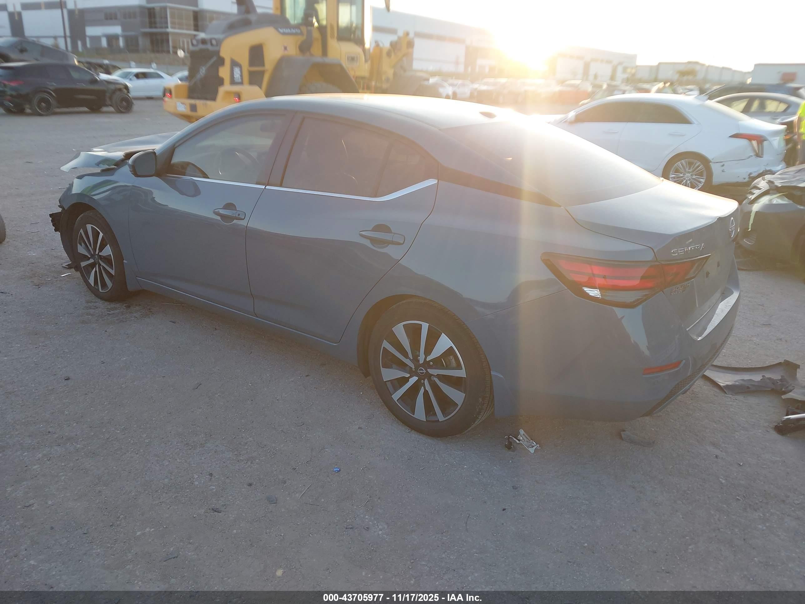 NISSAN SENTRA image 3