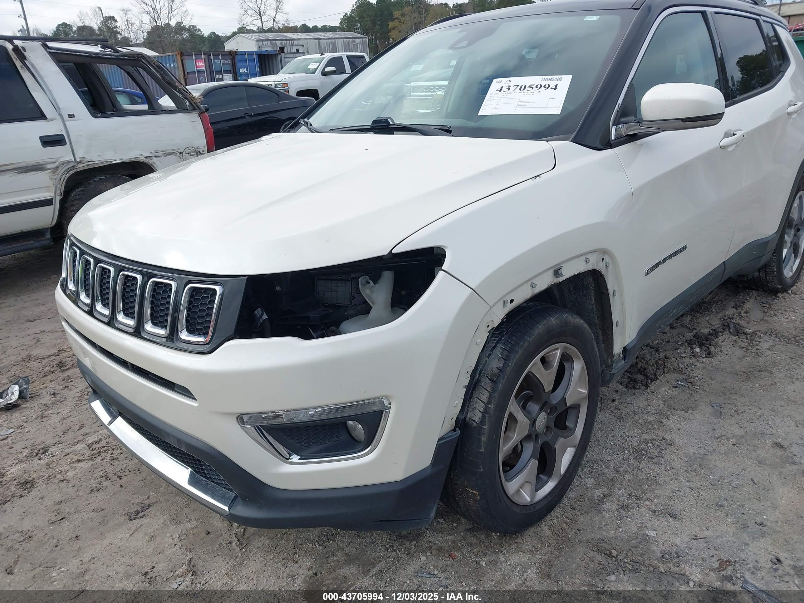 JEEP COMPASS image 6