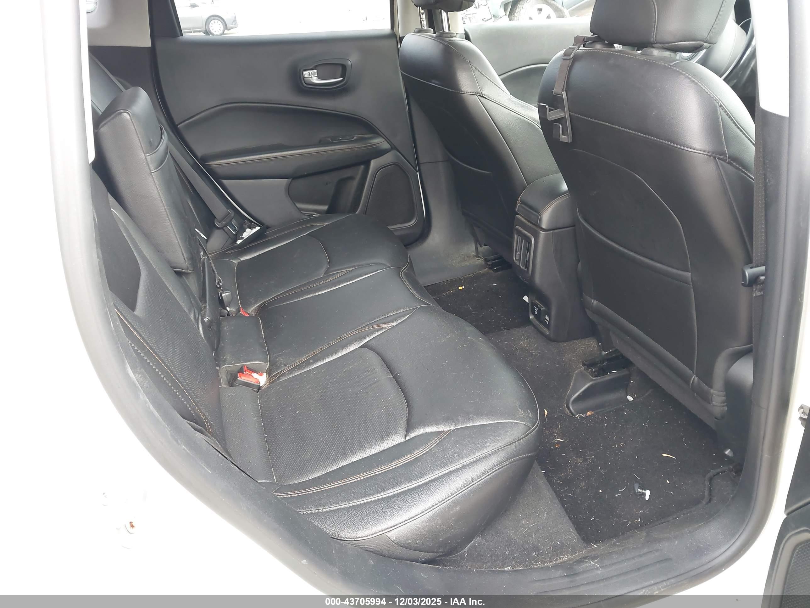 JEEP COMPASS image 8
