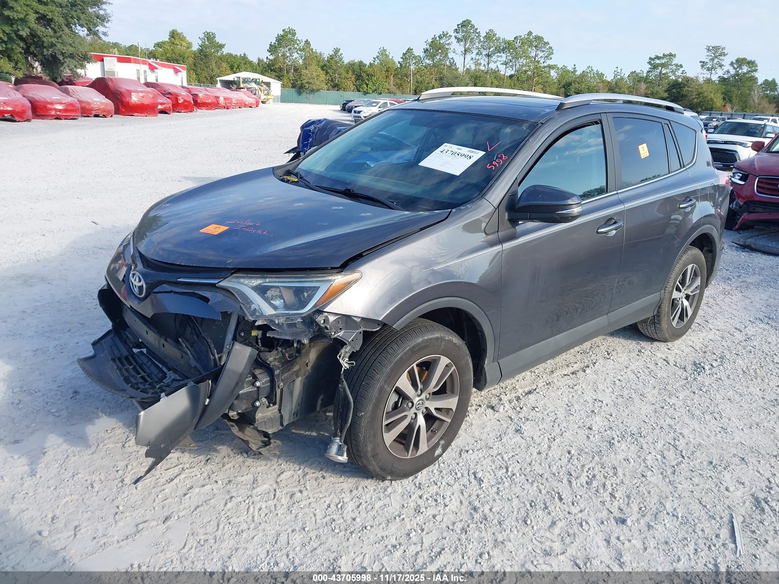 TOYOTA RAV4 image 2