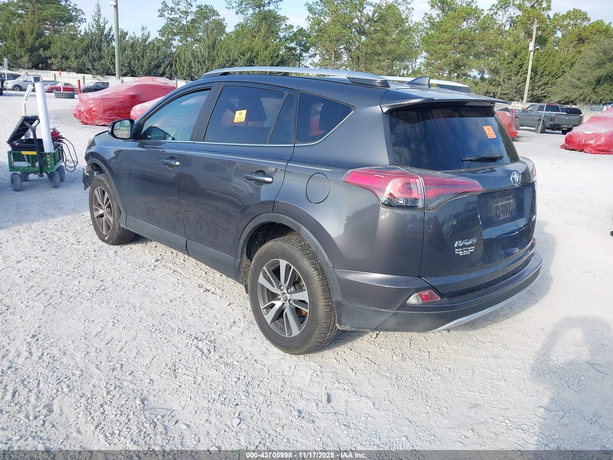 TOYOTA RAV4 image 3